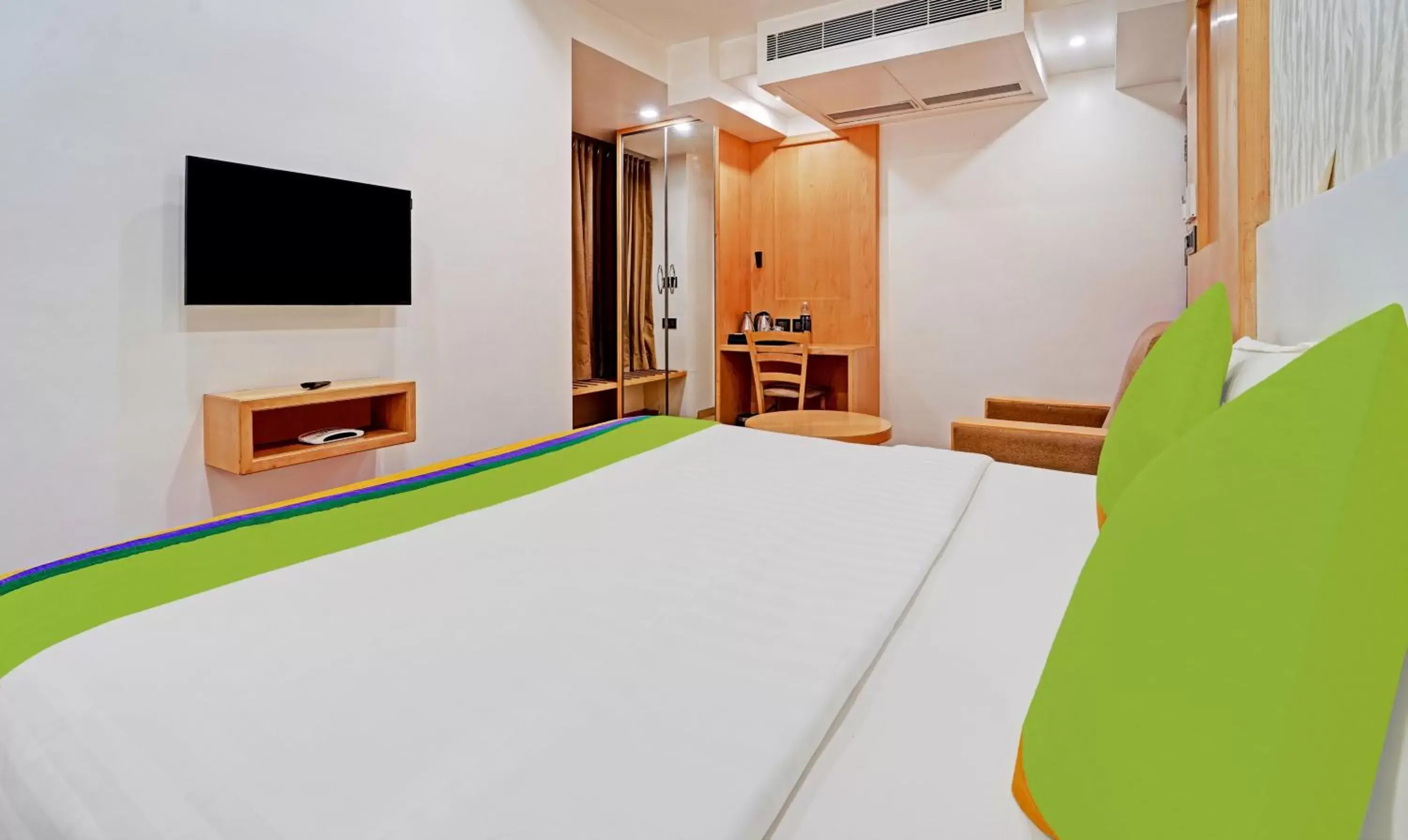 Bedroom, Bed in Treebo Vinayak Inn, 600 Mts From Coimbatore Railway Station Bedroom, Bed in Treebo Vinayak Inn, 600 Mts From Coimbatore Railway Station