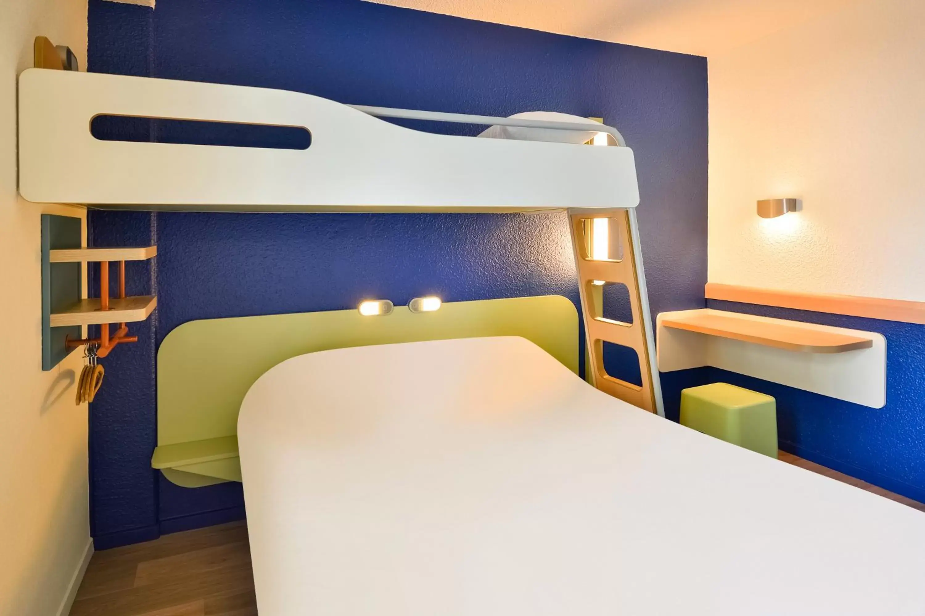 Bedroom, Bunk Bed in Ibis budget Chambéry Centre Ville