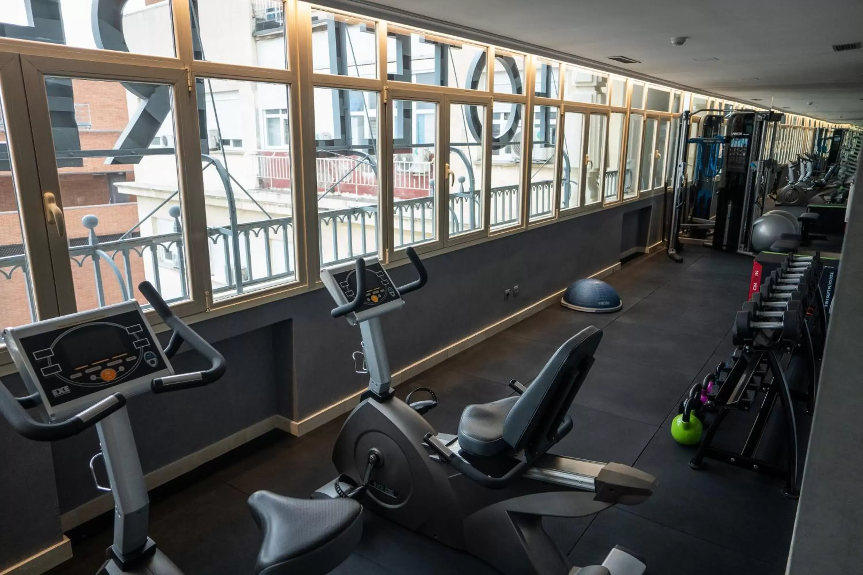 Fitness centre/facilities, View in Regente Hotel