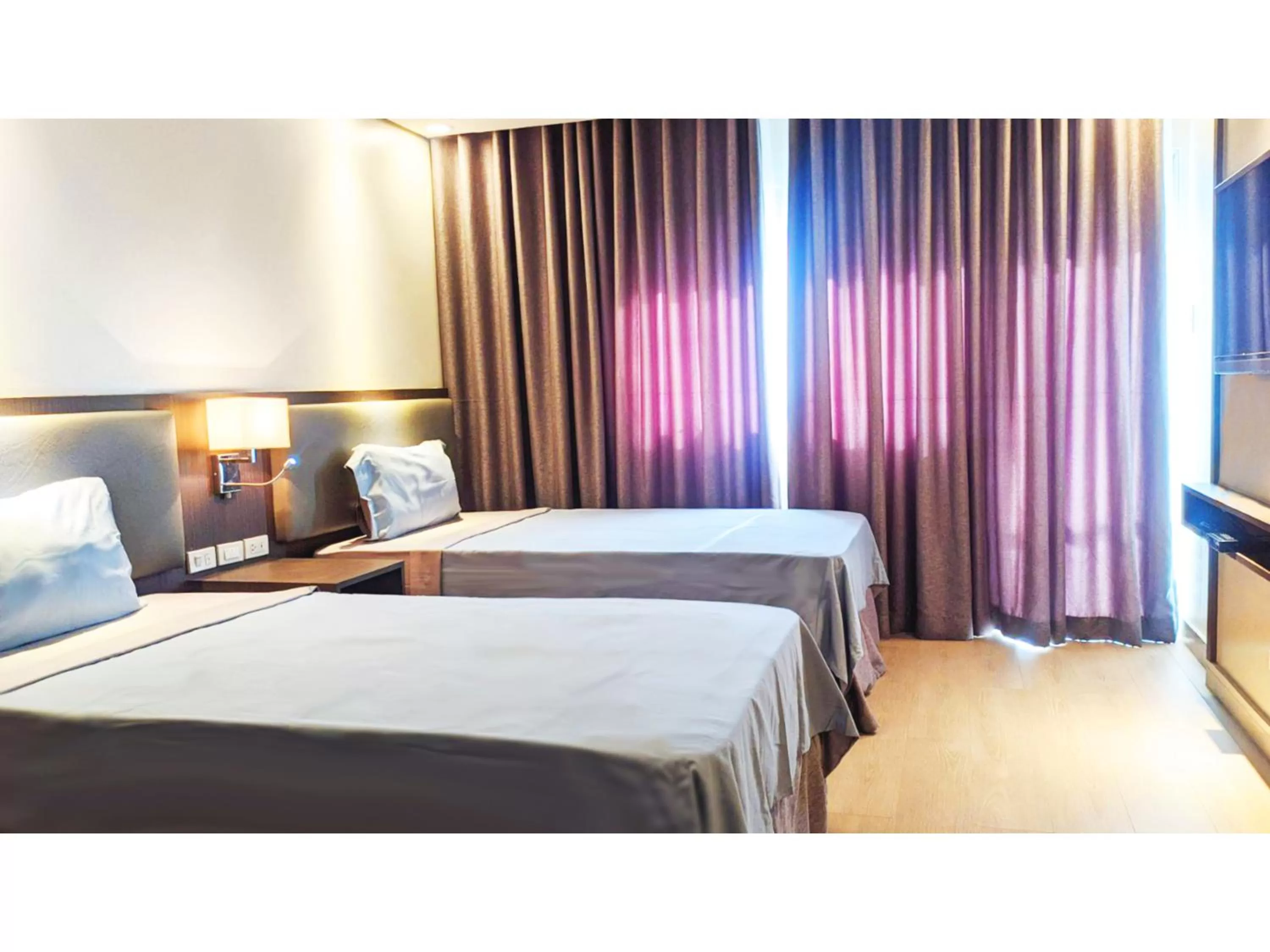 Bedroom, Bed in Capital O 804 The Residences at Bonifacio Civic Center