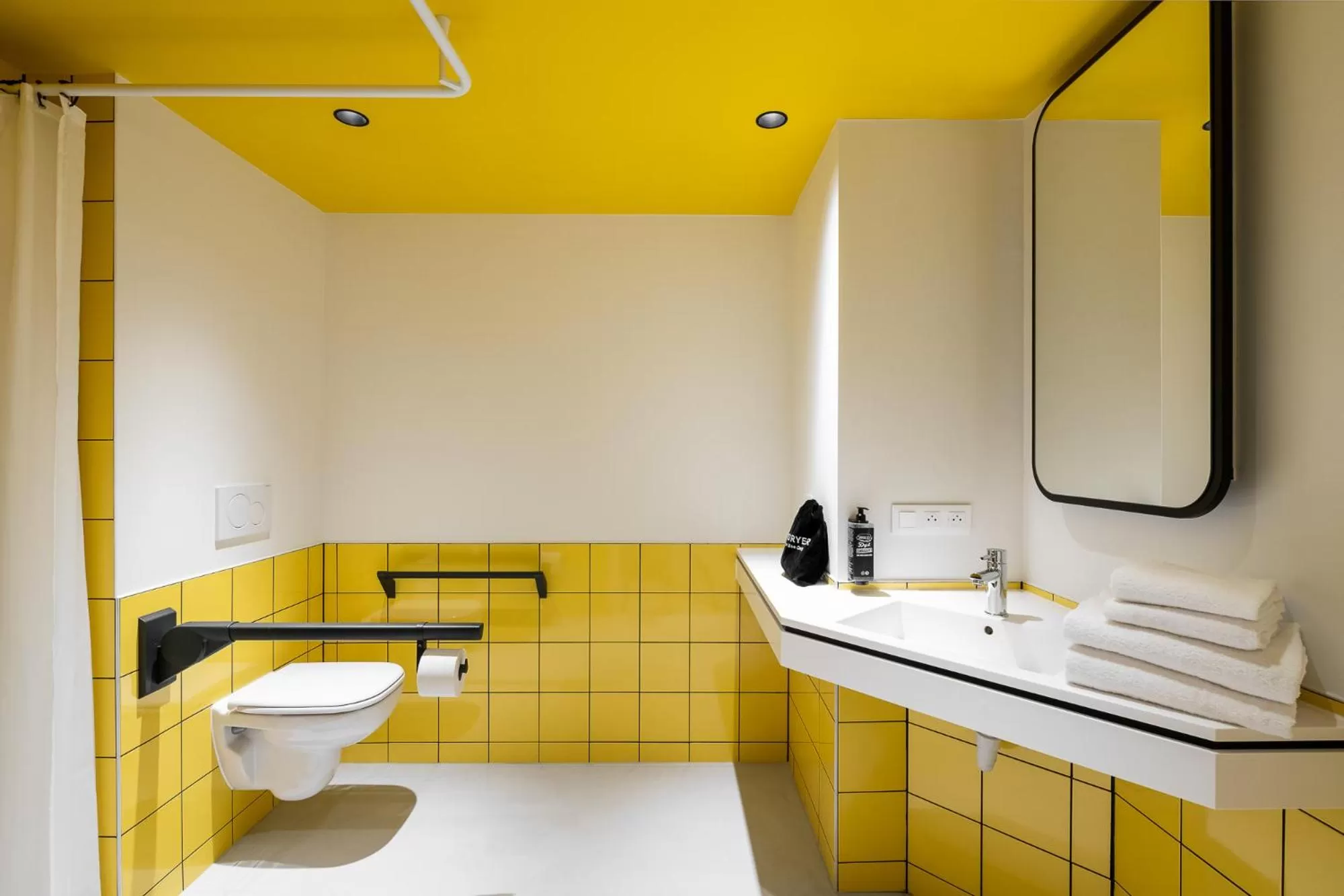 Bathroom in Adagio Access Gent Centrum Dampoort