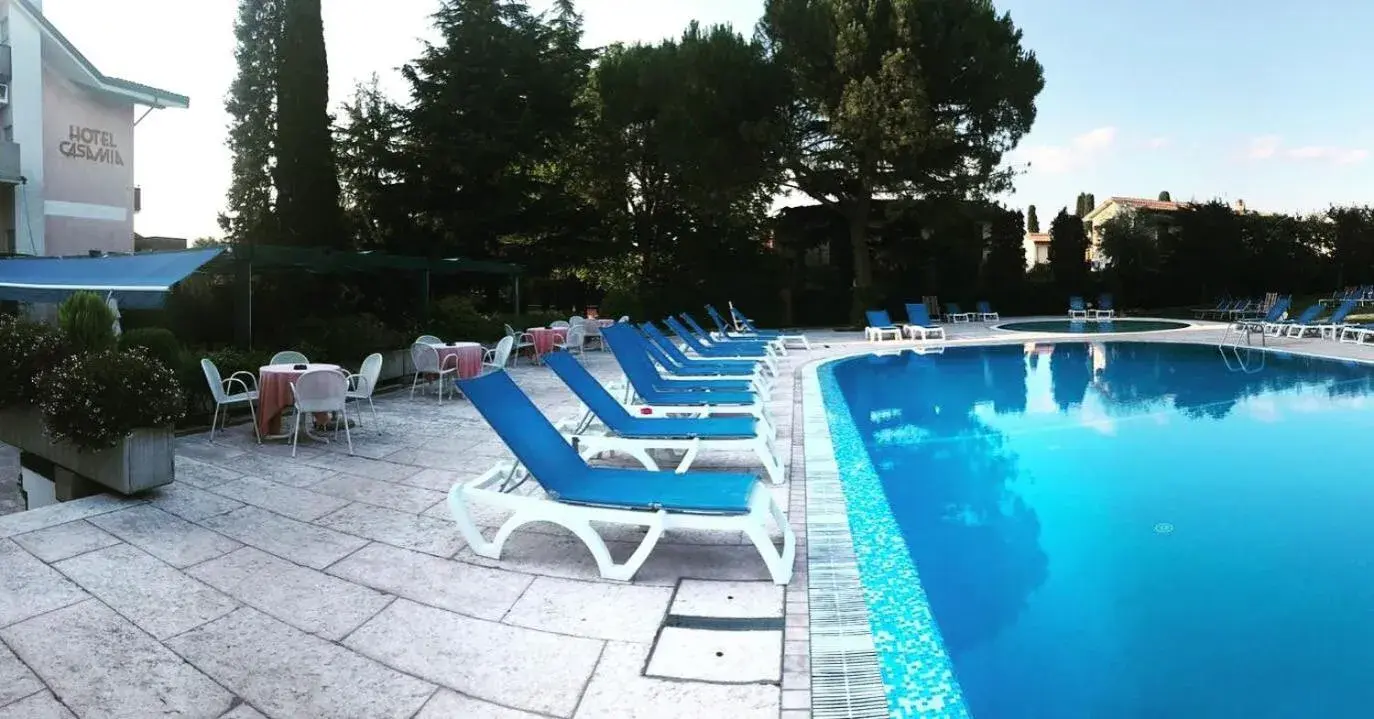 Swimming Pool in Parc Hotel Casa Mia