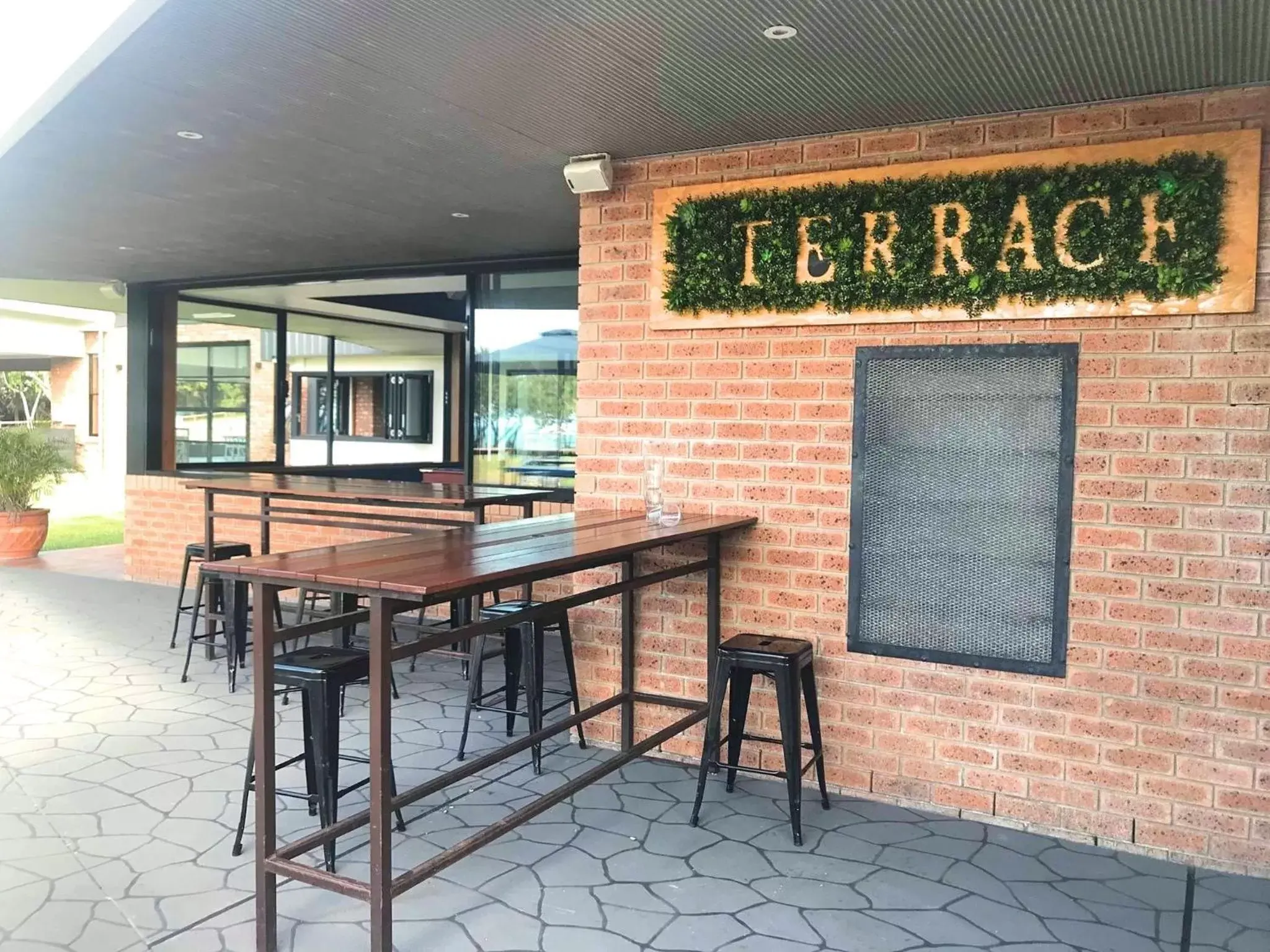 Patio in Mackay Seabreeze Apartments