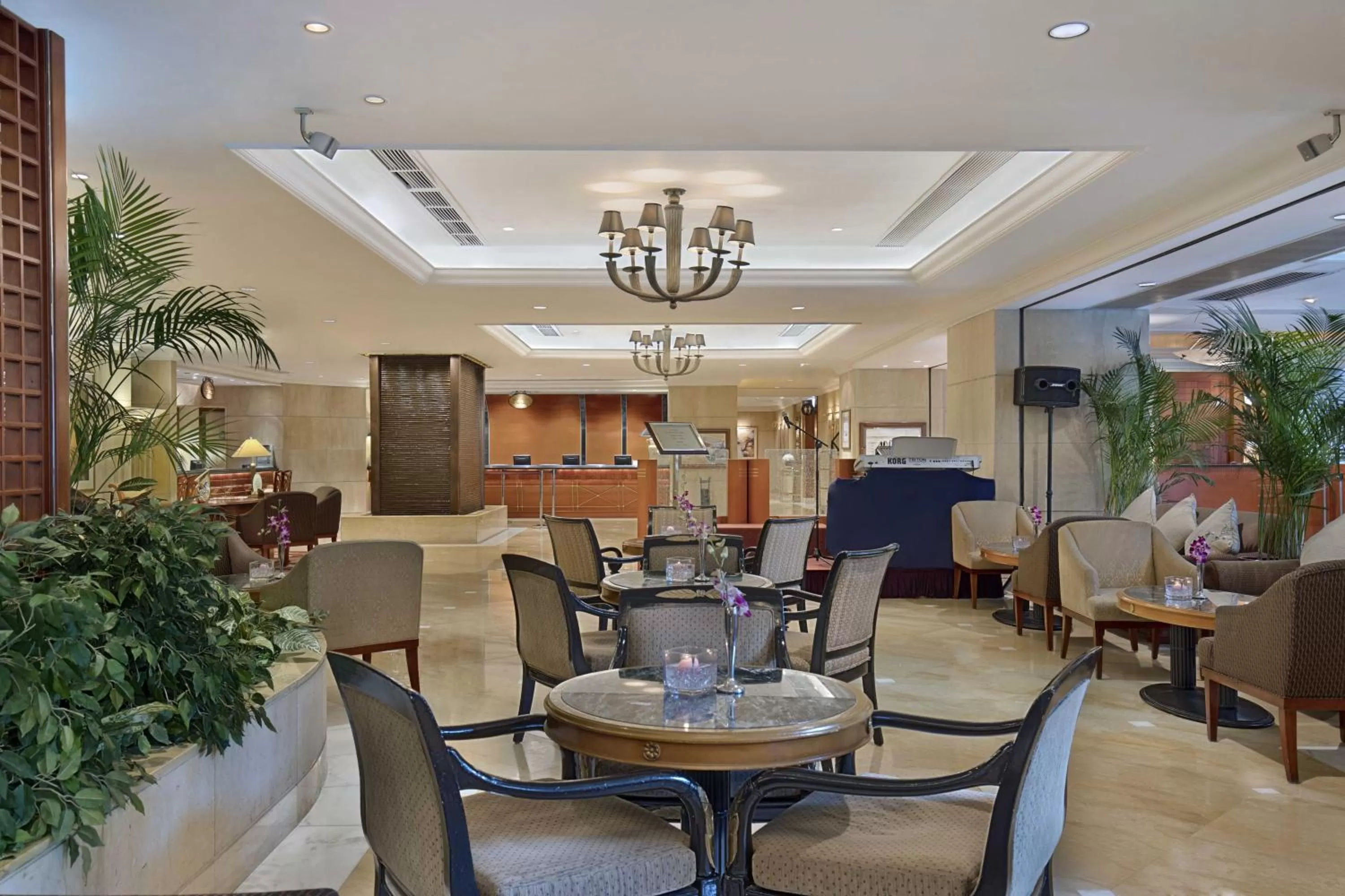 Lounge or bar in Harbour Plaza North Point