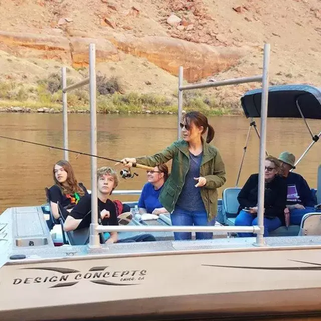 People in Lee's Ferry Lodge at Vermilion Cliffs