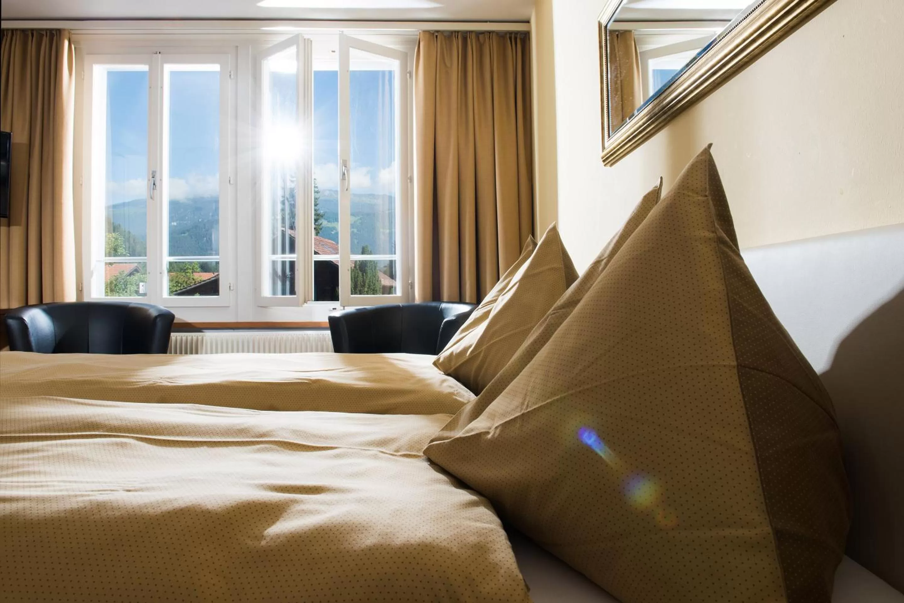 View (from property/room), Bed in Jungfrau Hotel