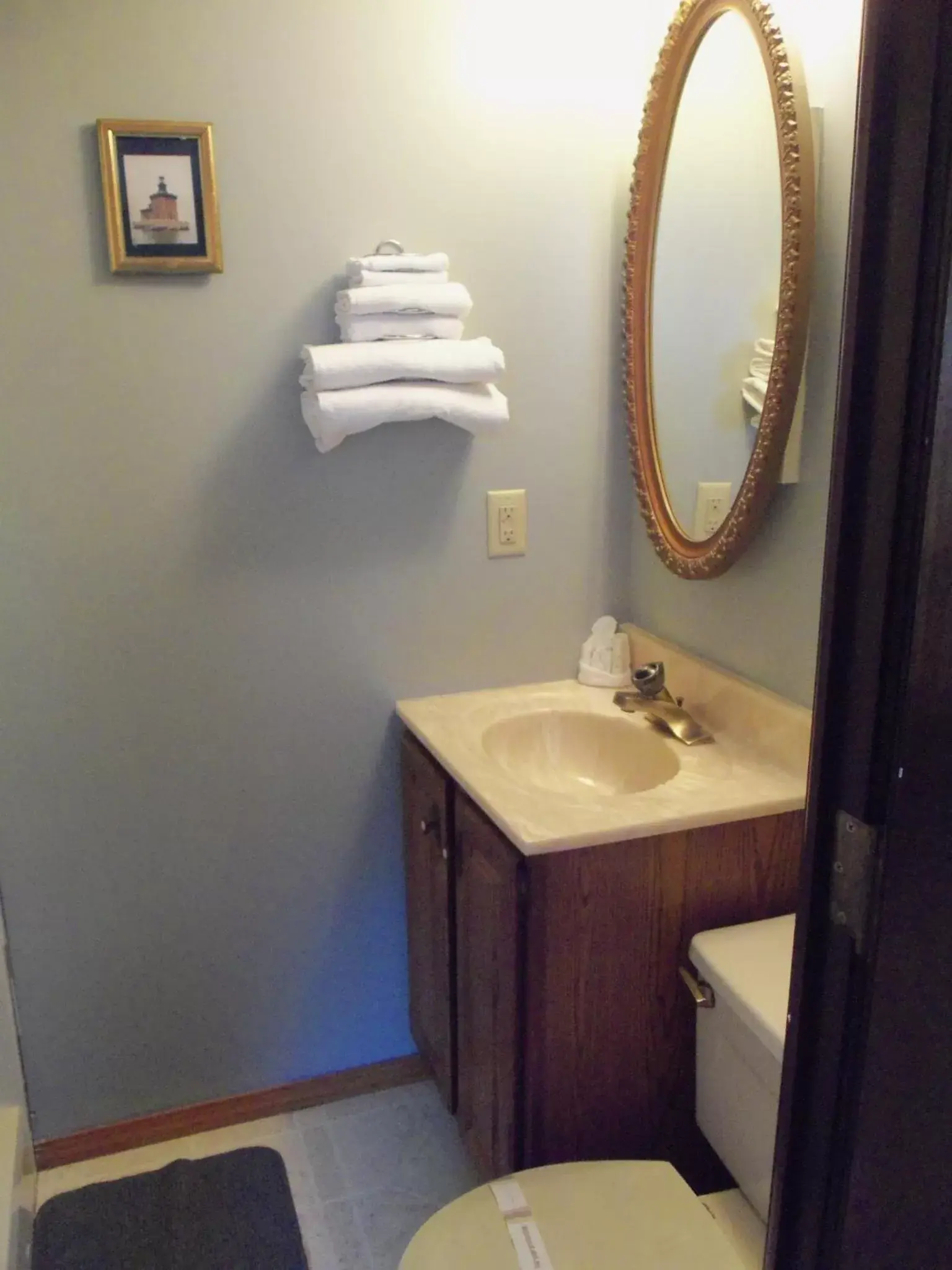 Bathroom in Plantation Motel