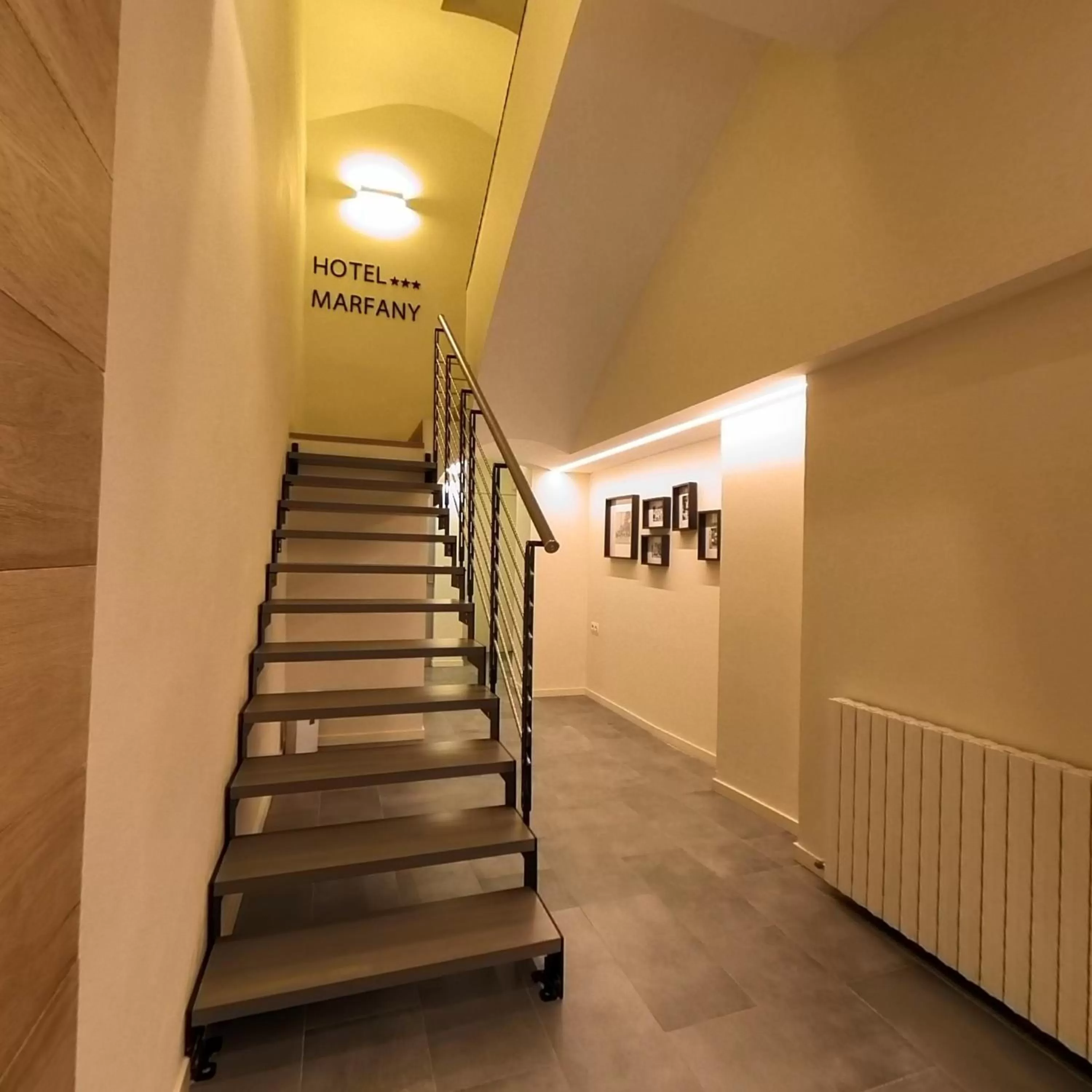 Facade/entrance in Hotel Marfany