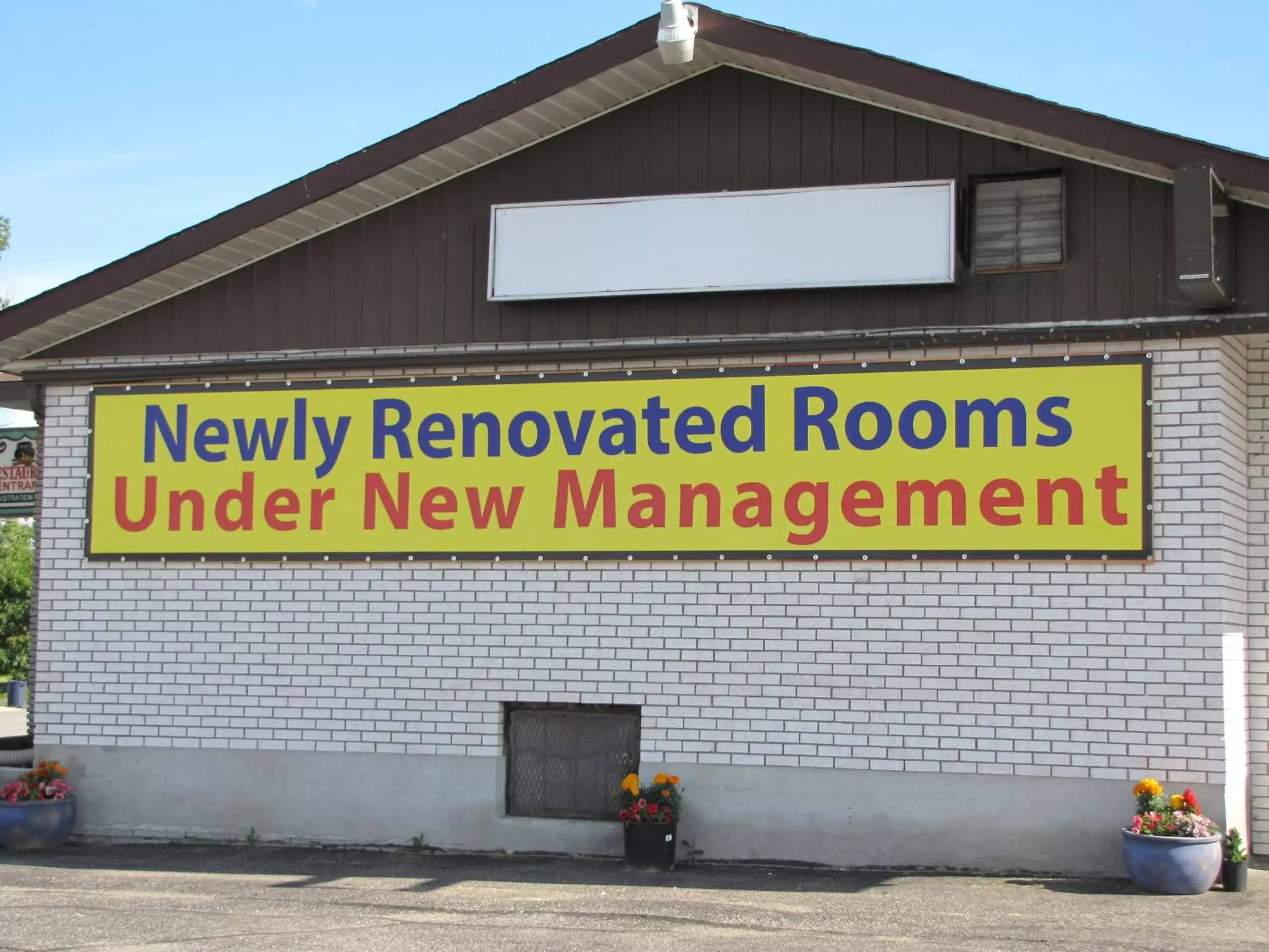 Logo/Certificate/Sign, Property Building in Northland Motel