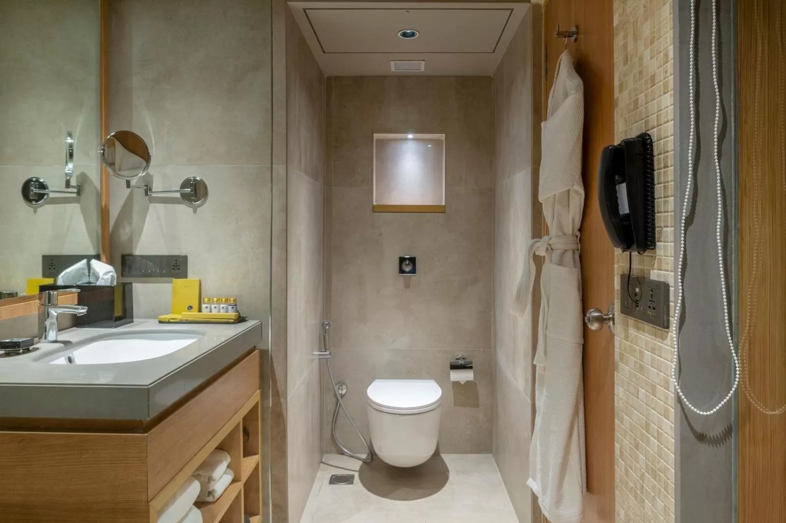 Bathroom in Modi Yoga Retreat Rishikesh