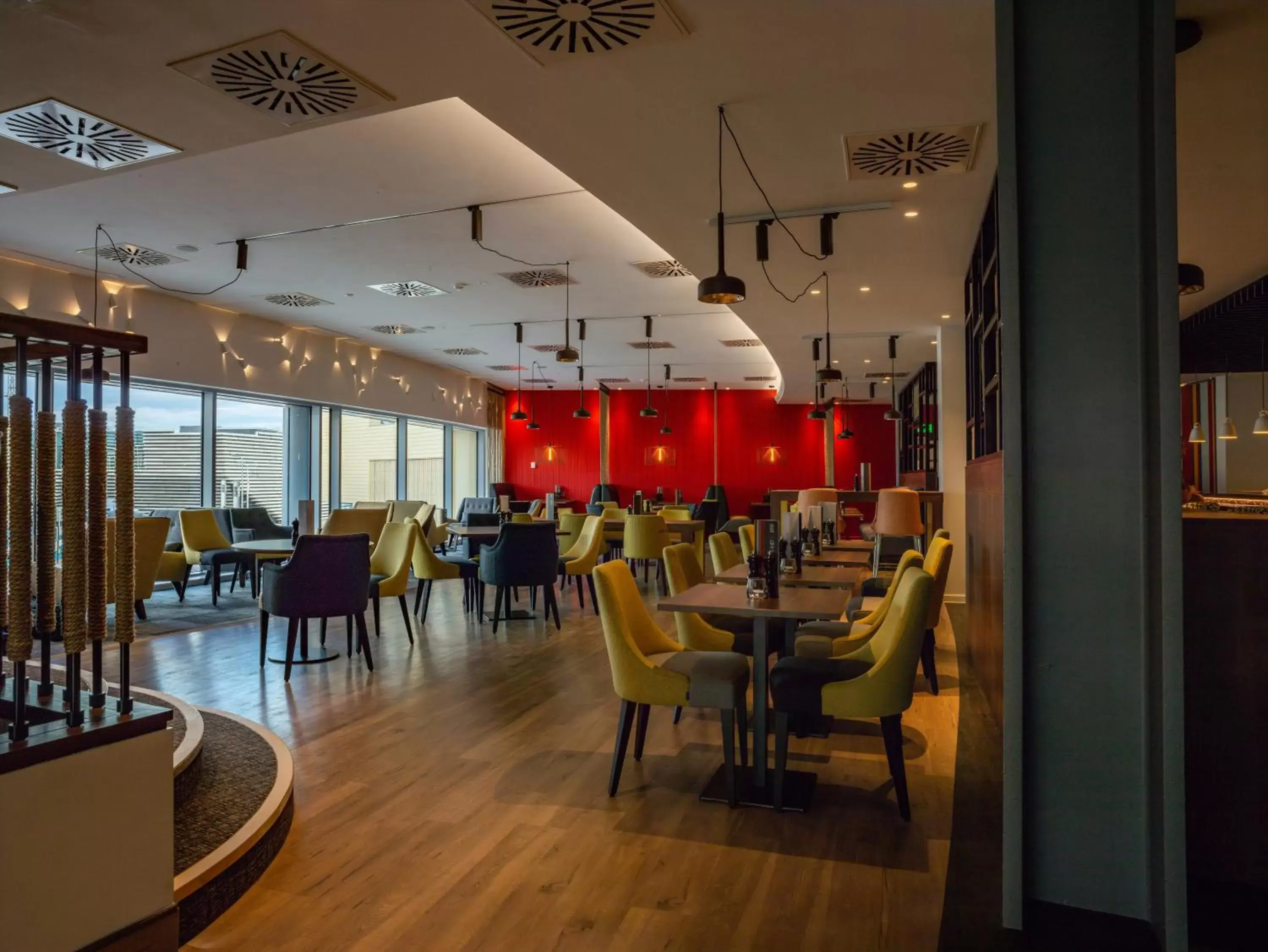 Restaurant/Places to Eat in Sleeperz Hotel Dundee