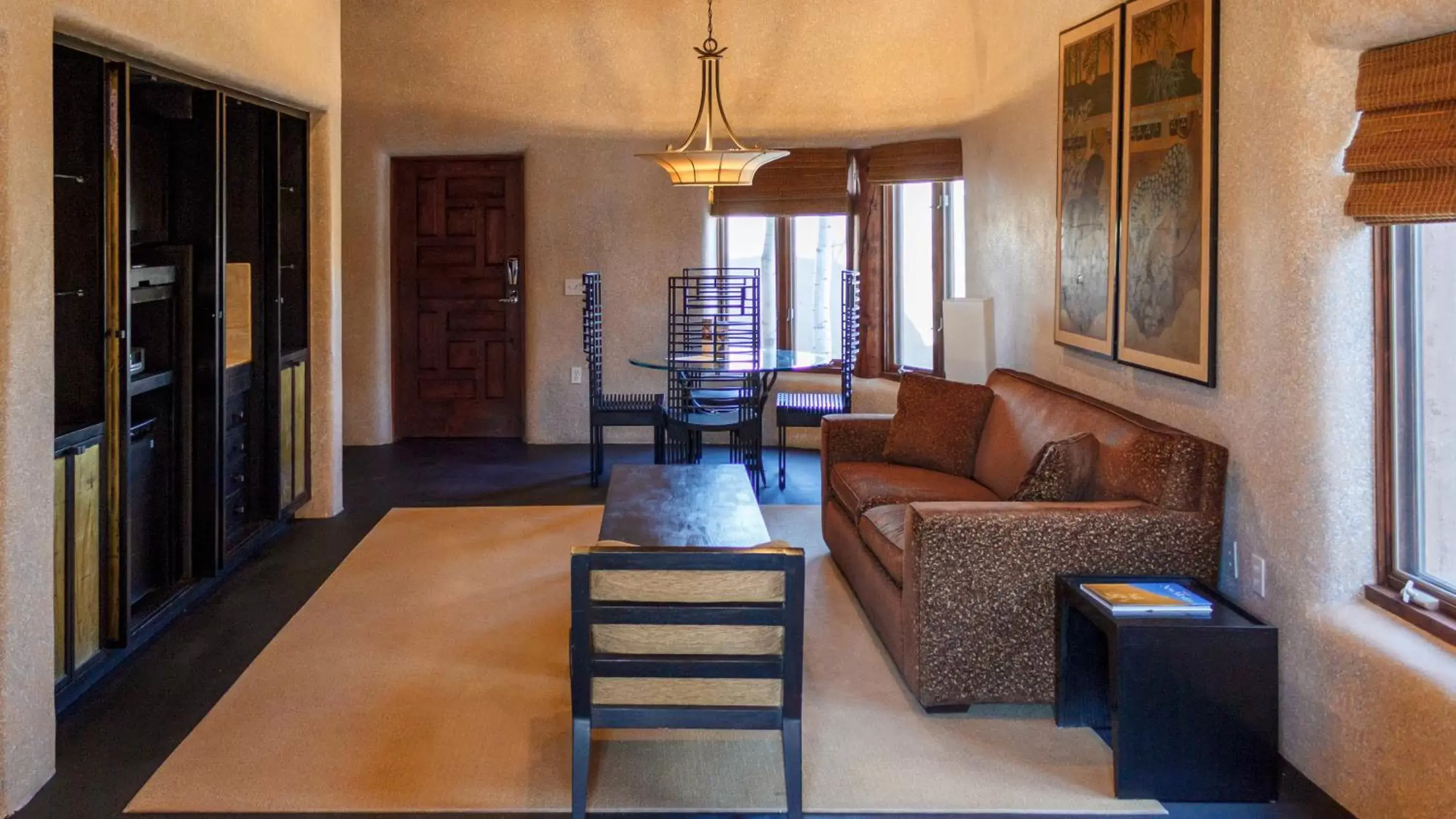 Living room, Seating Area in El Monte Sagrado Resort & Spa