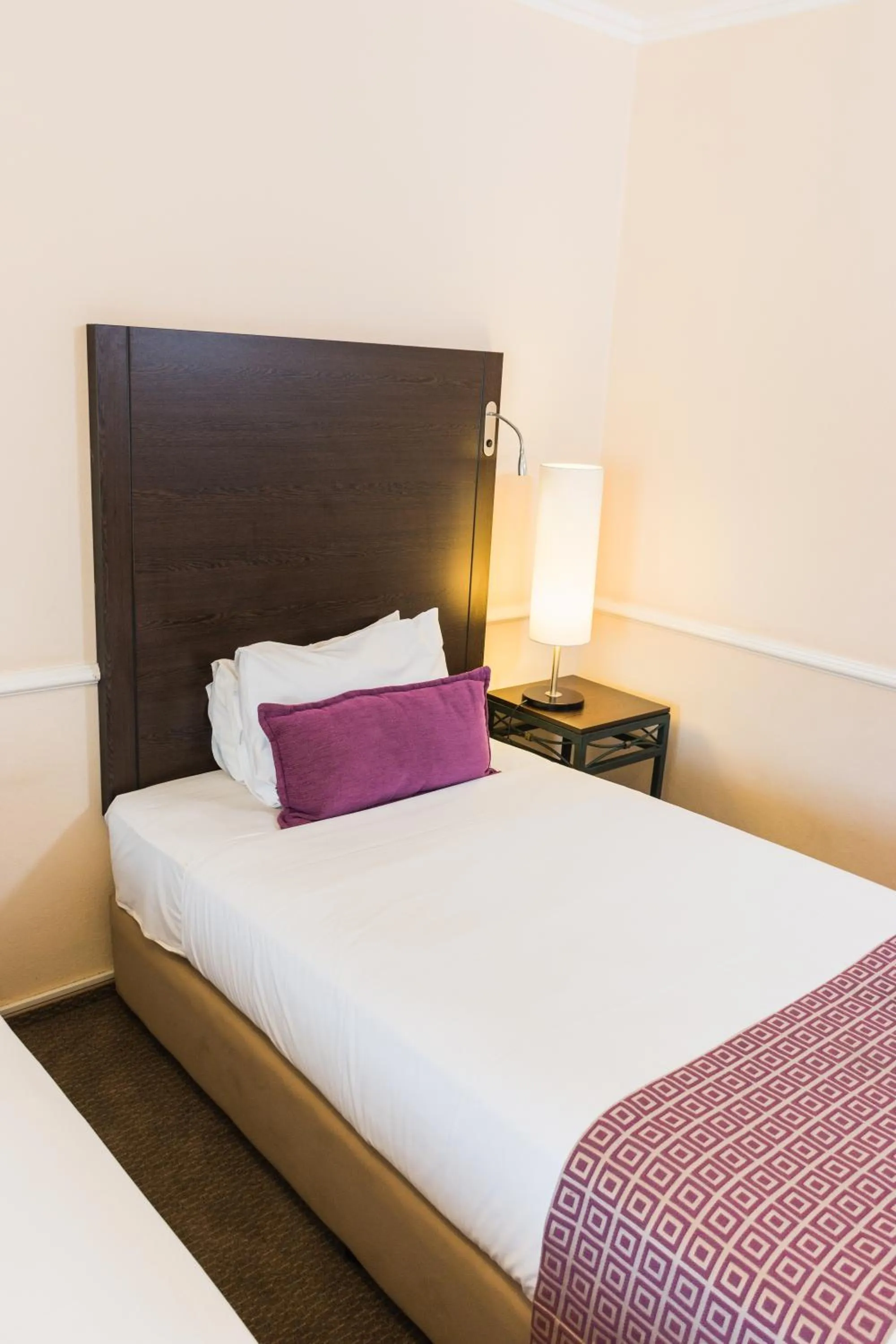 Bed in Mercure Johannesburg Randburg