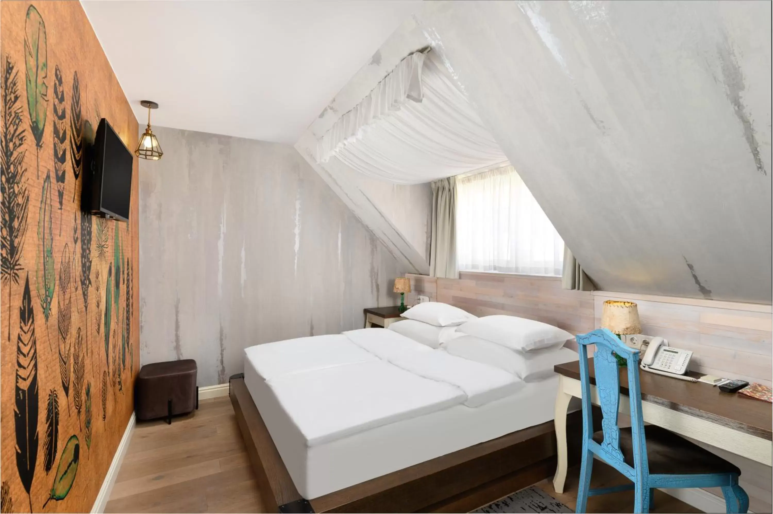 Photo of the whole room, Bed in Maison Bistro & Hotel Photo of the whole room, Bed in Maison Bistro & Hotel