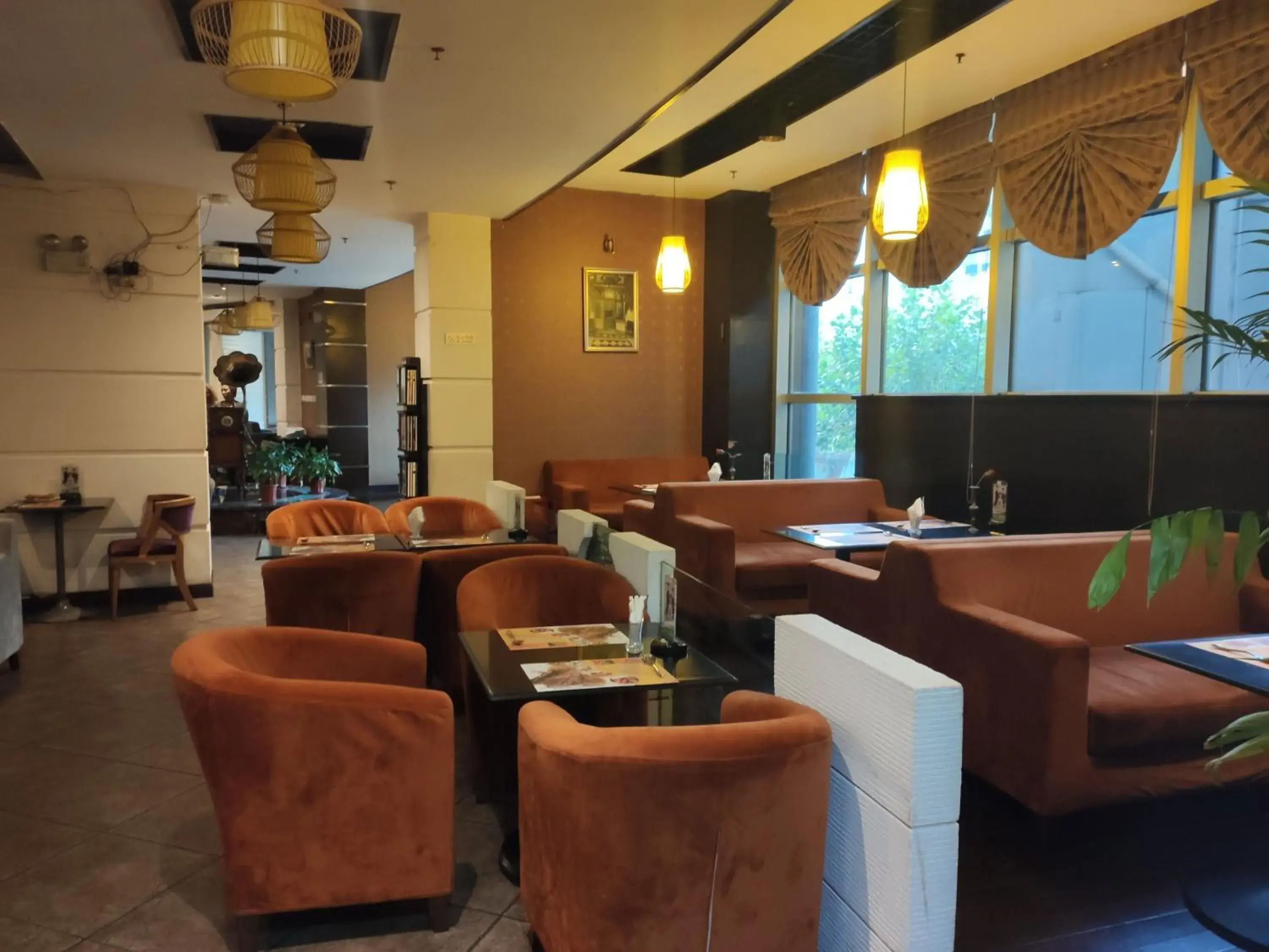 Restaurant/places to eat, Lounge/Bar in Shanghai Jiarong Hotel Apartment