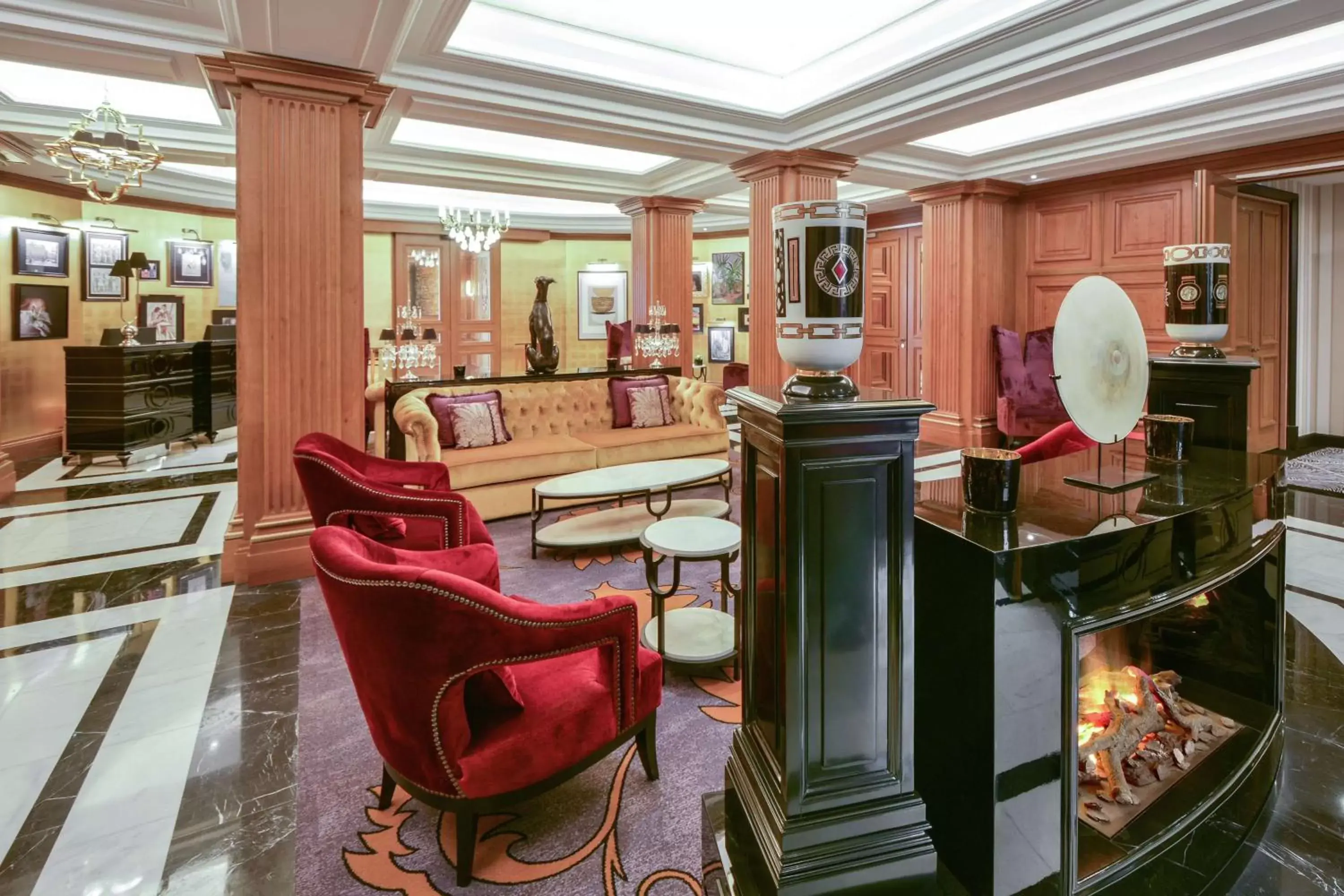 Lobby or reception in Maison Astor Paris, Curio Collection by Hilton