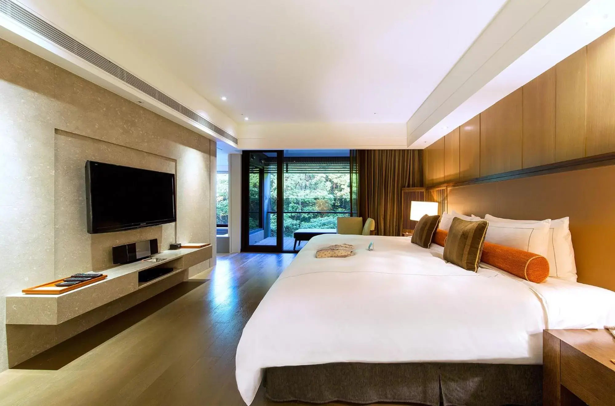 Photo of the whole room, Bed in Grand View Resort Beitou Photo of the whole room, Bed in Grand View Resort Beitou