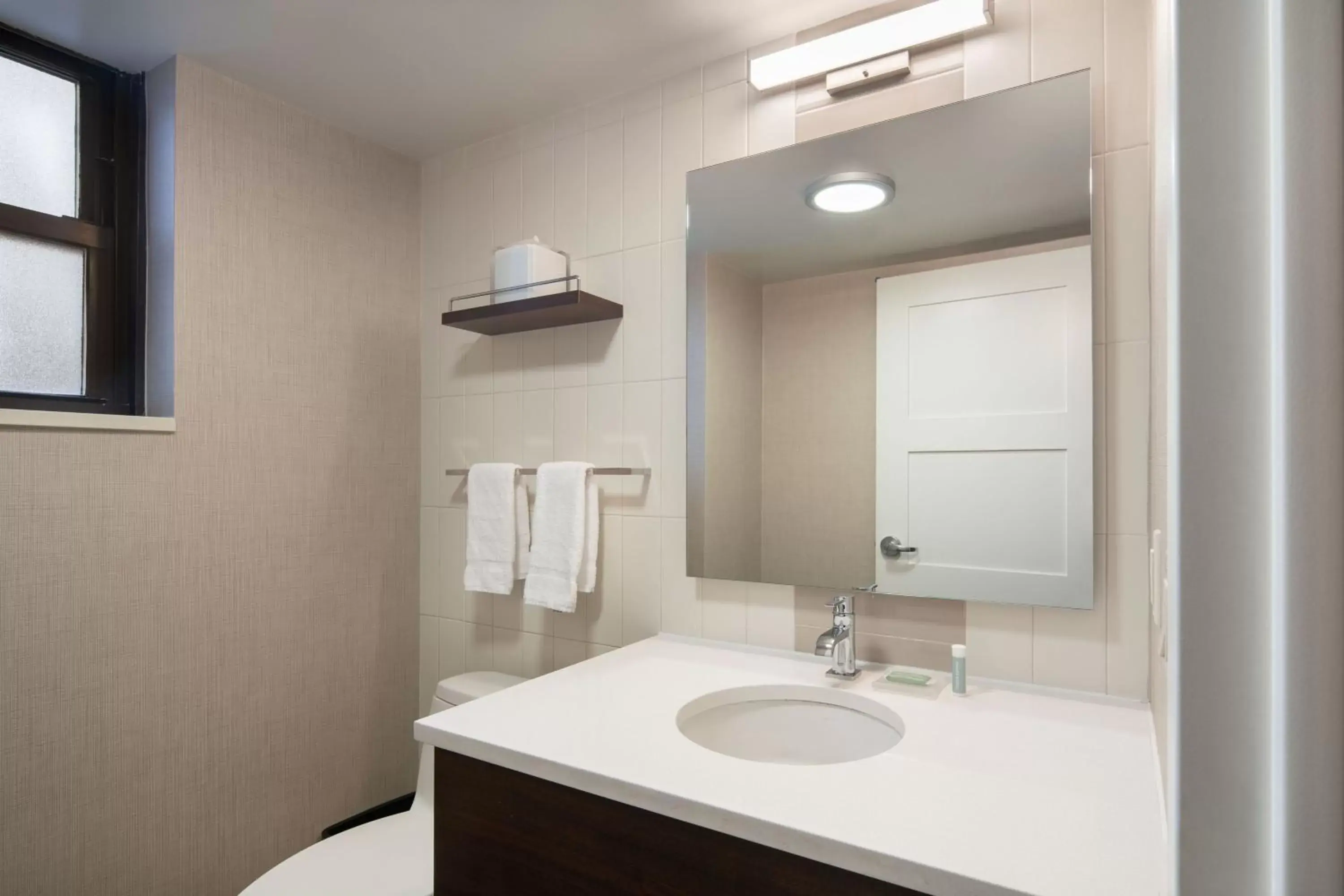Photo of the whole room, Bathroom in Residence Inn by Marriott New York Manhattan/ Midtown Eastside