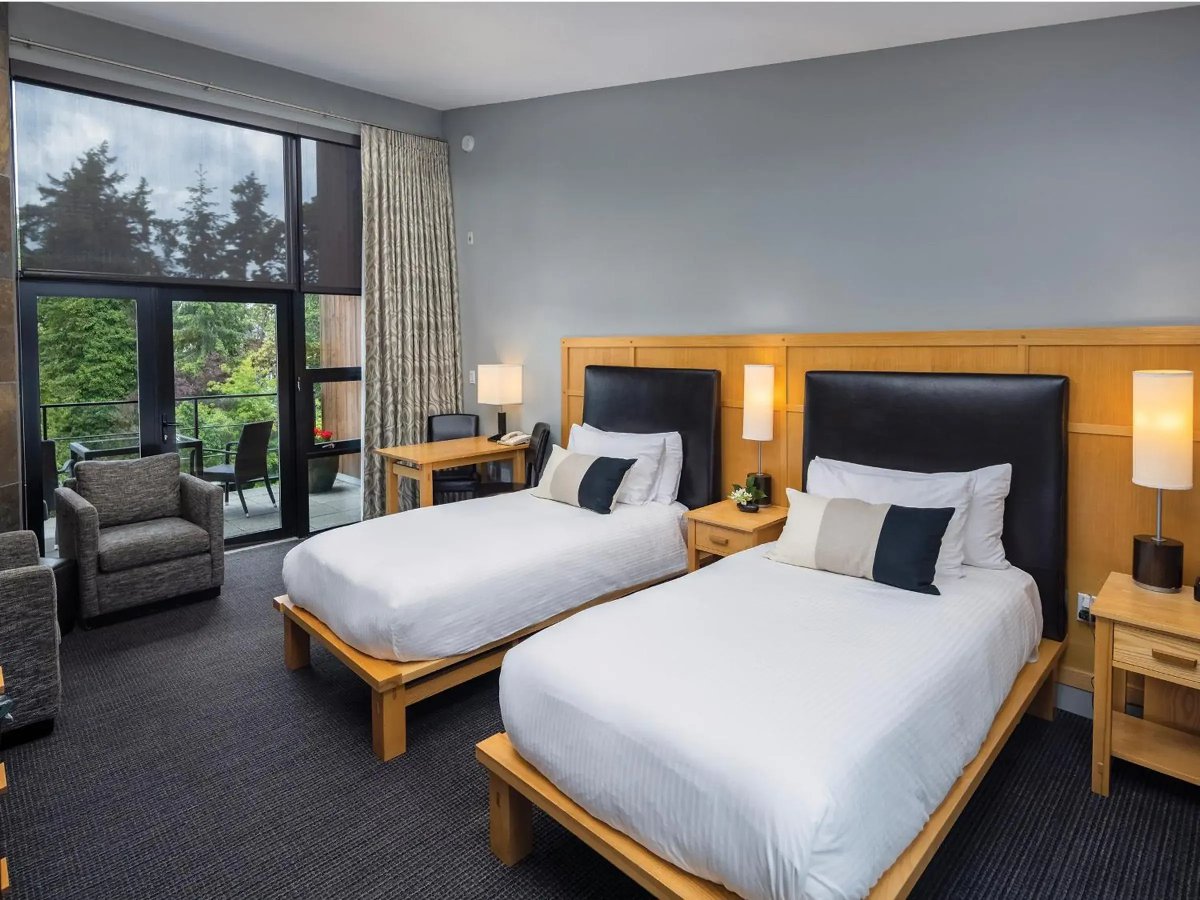 Bedroom, Bed in Brentwood Bay Resort