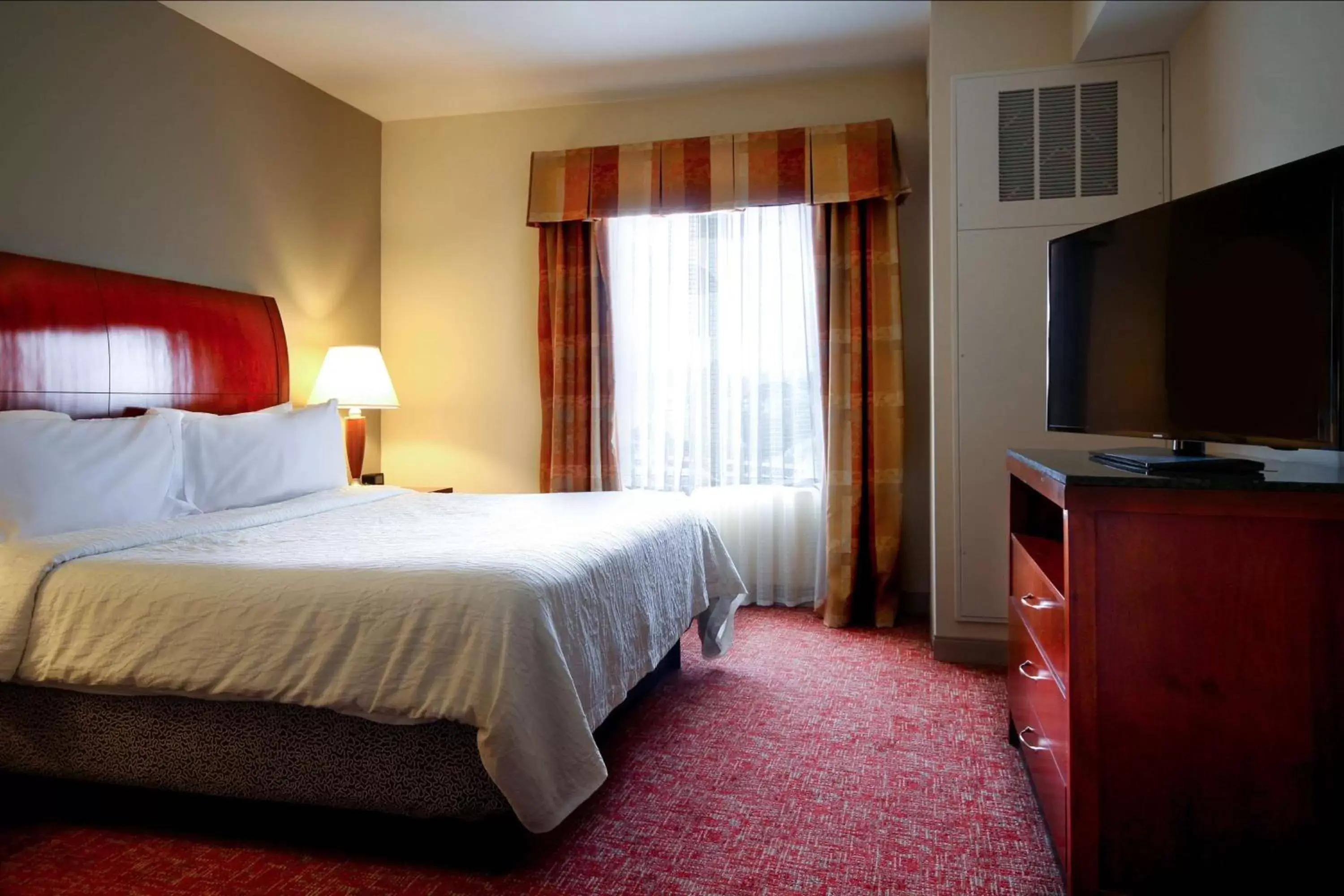 Bed in Hilton Garden Inn Elkhart