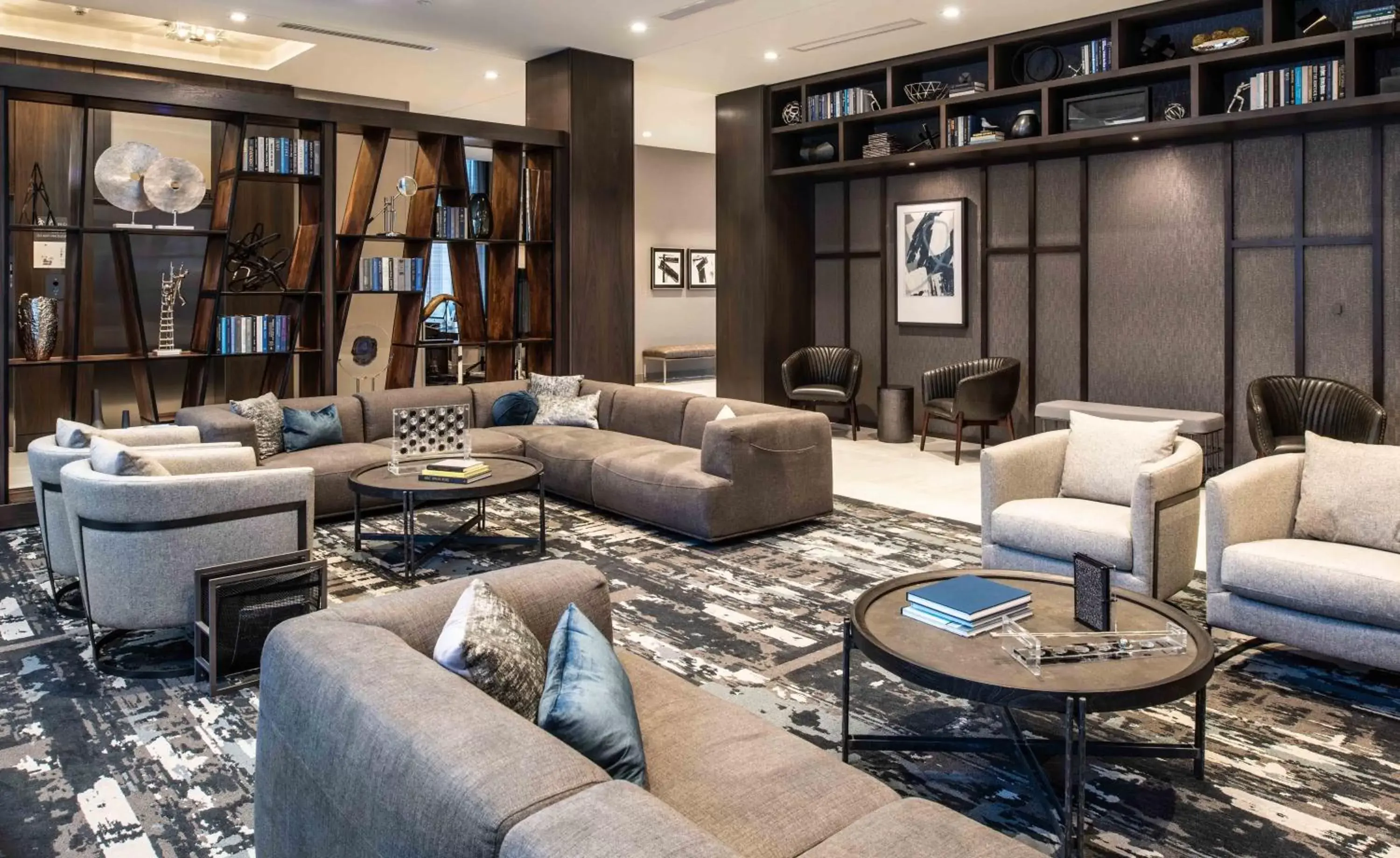 Lobby or reception, Seating Area in Staybridge Suites - Quincy, an IHG Hotel