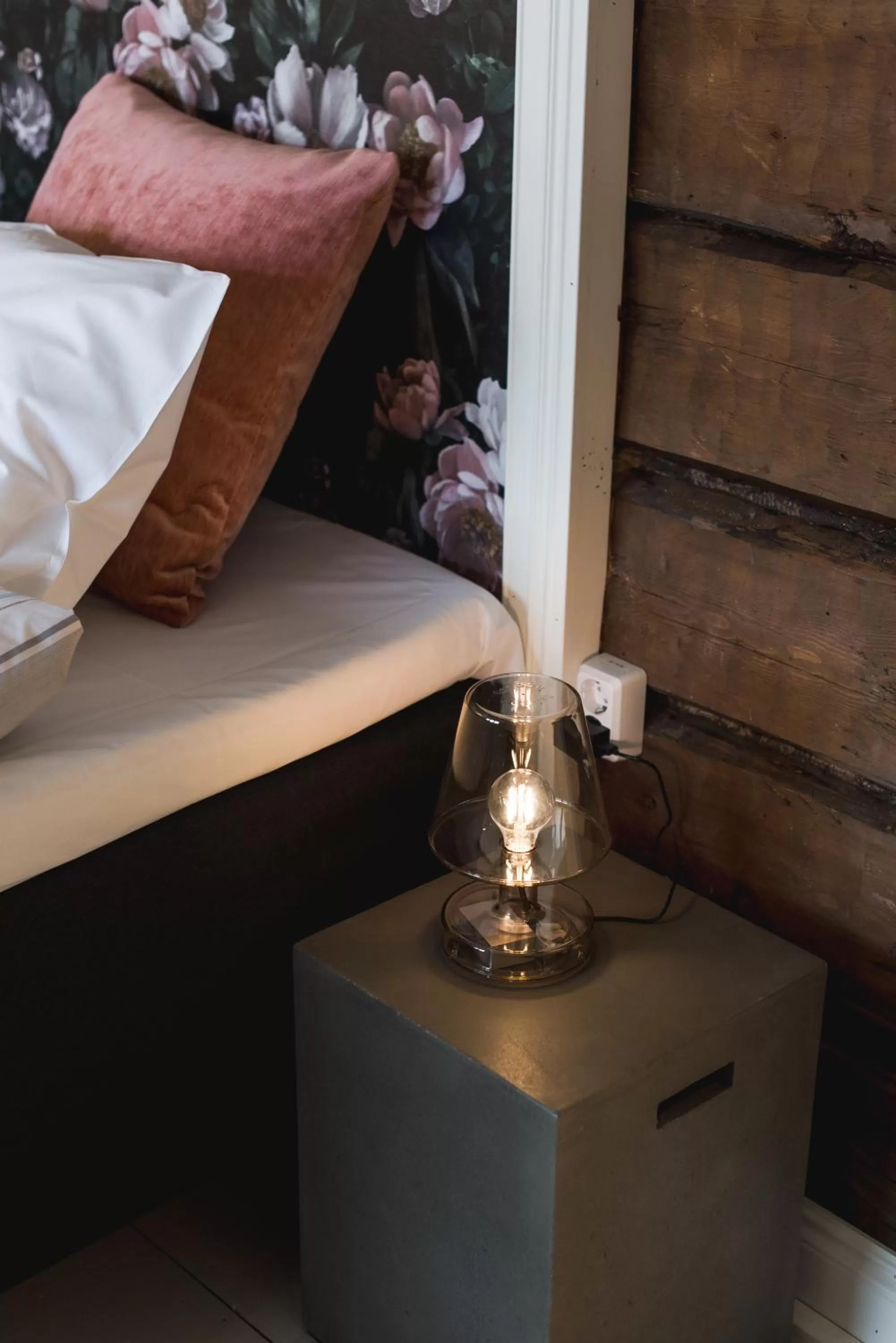 Bed in Vanha pappila Hetki Oy