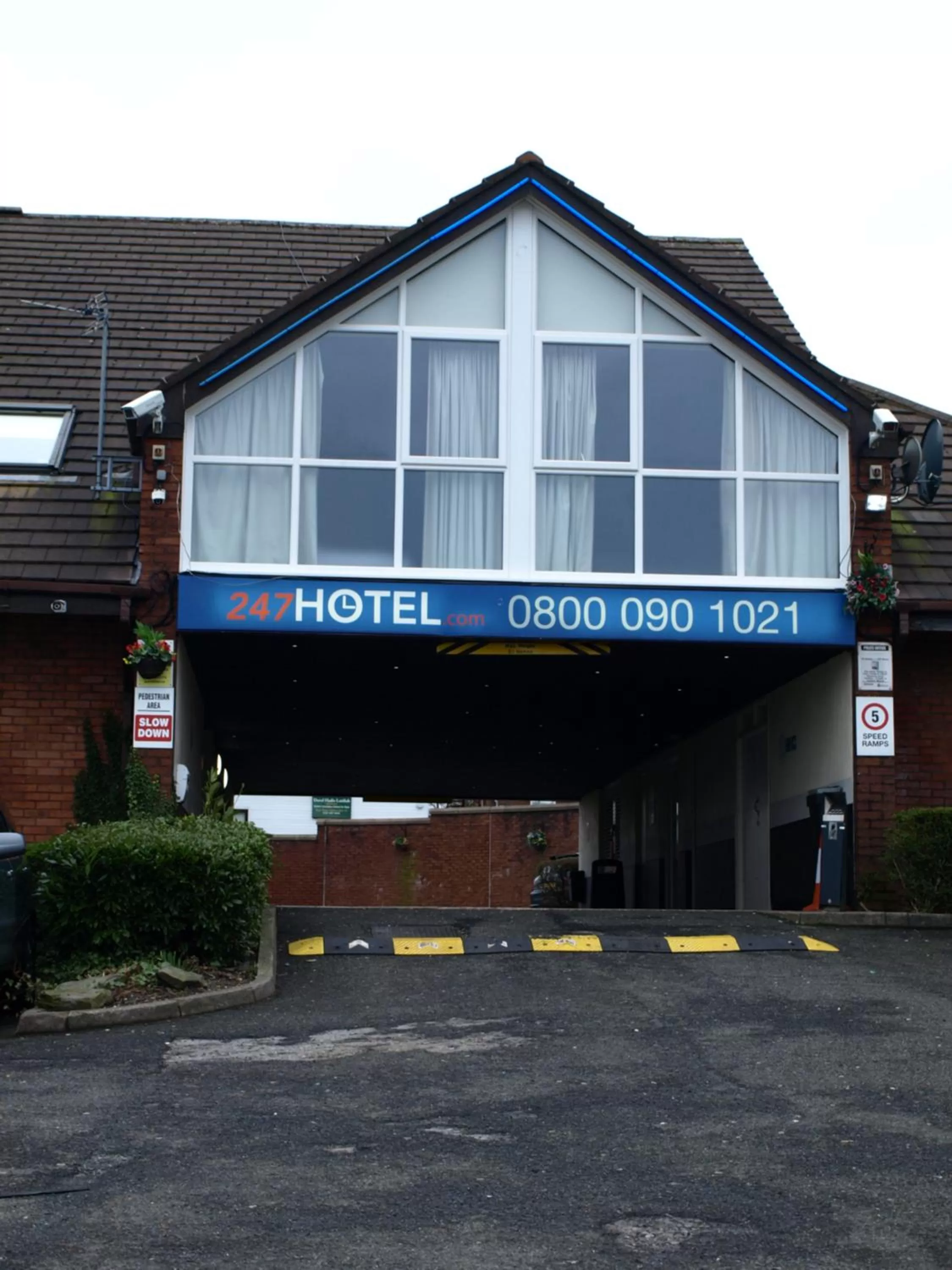 Facade/entrance in 247Hotel