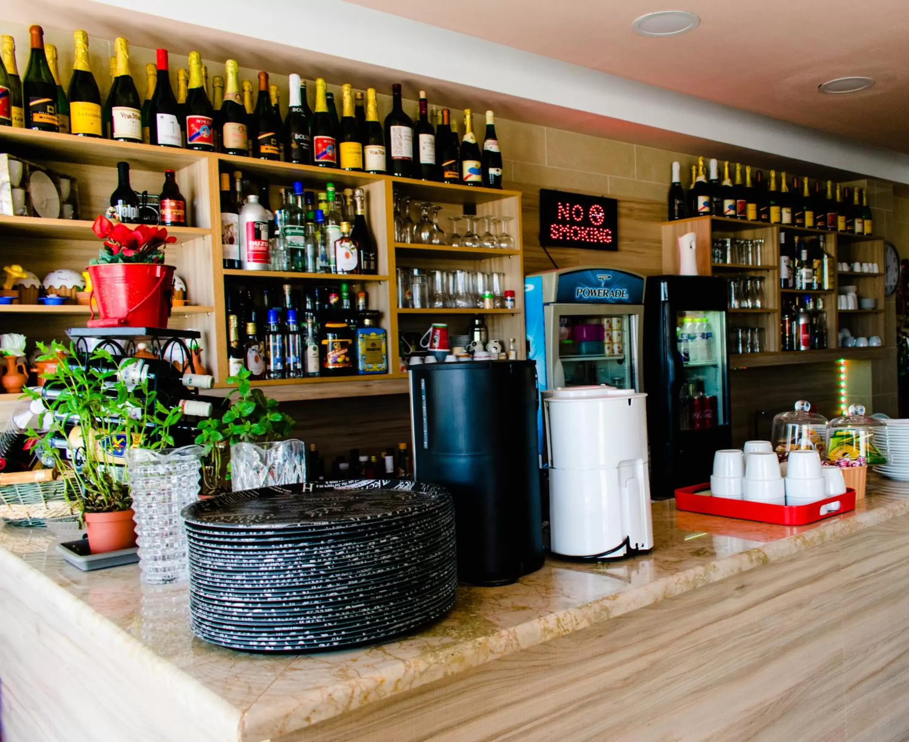 Lounge/Bar in Nikolakakis Rooms Lavrio