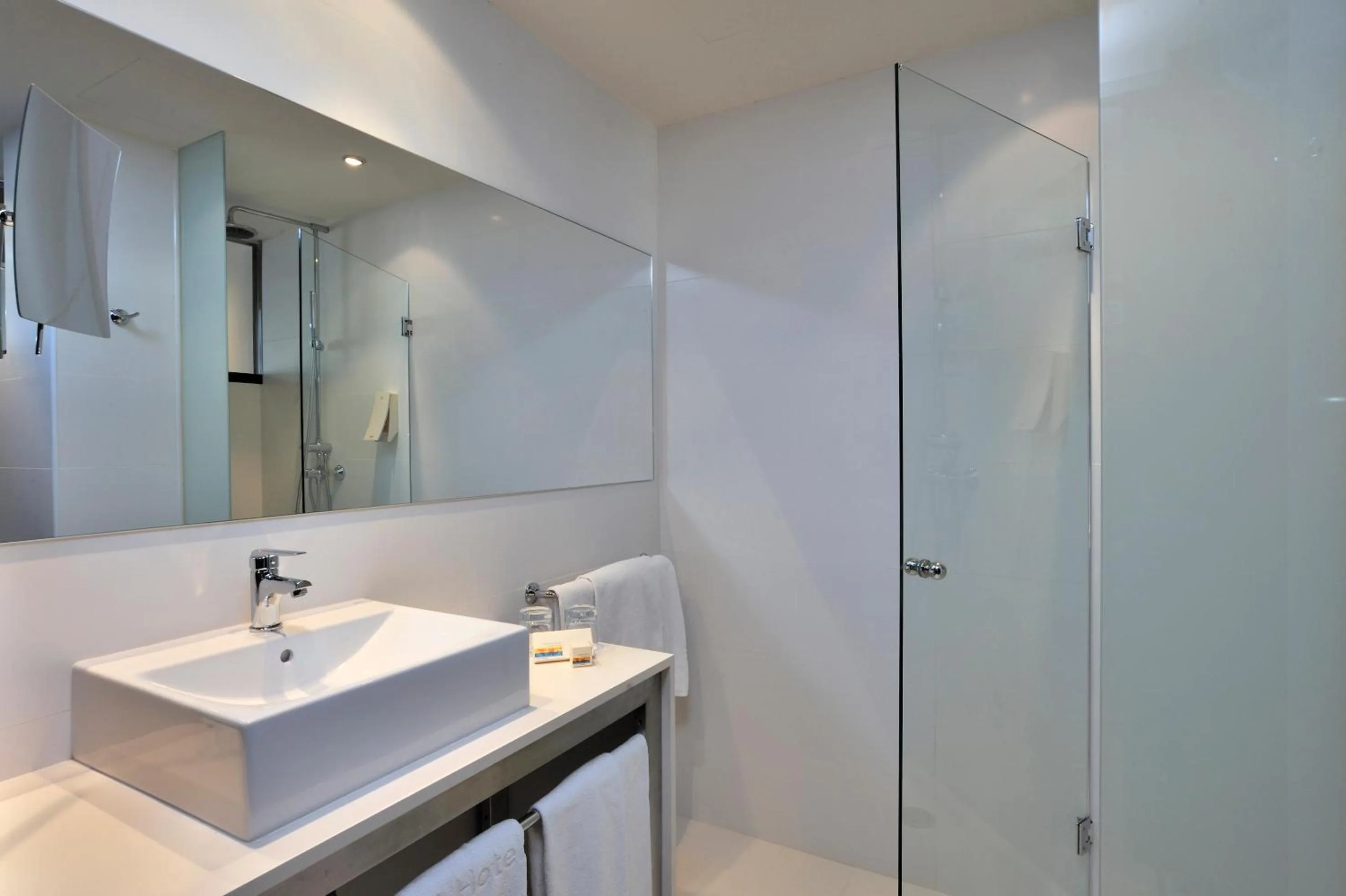 Shower in Sol Guadalupe