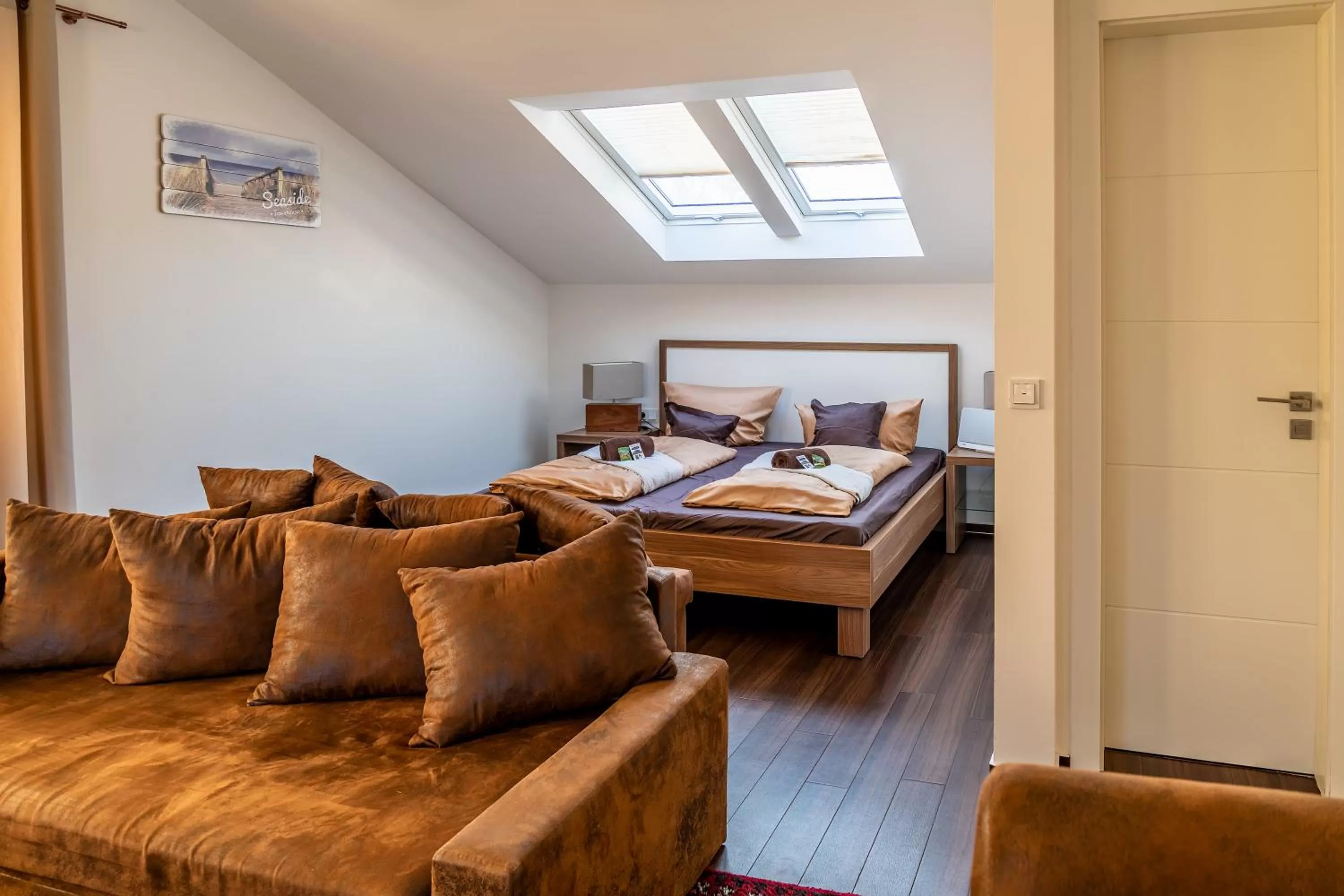 Photo of the whole room, Bed in Seaside-Townhouse