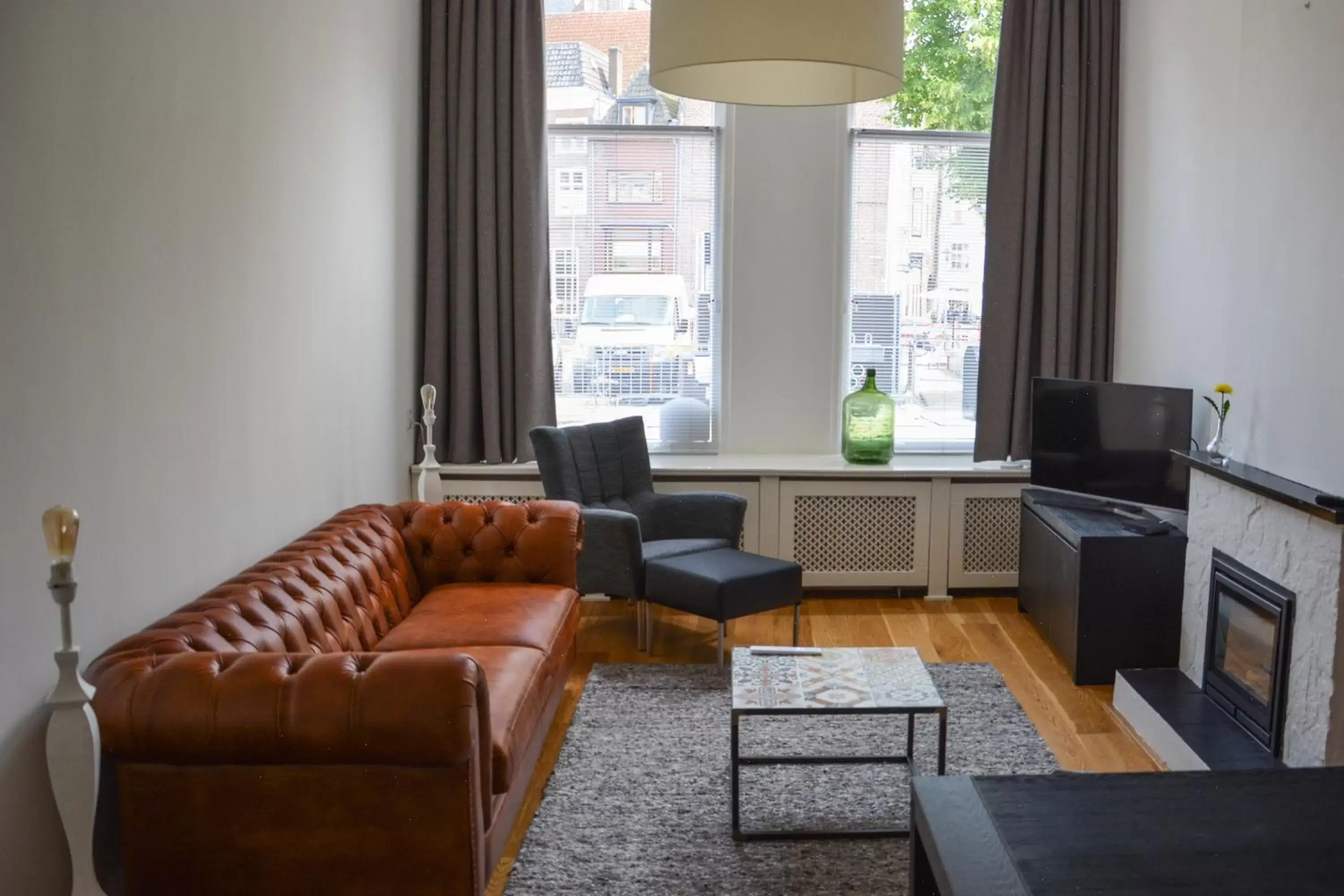 Living room in Hotel de Vischpoorte, hartje Deventer en aan de IJssel