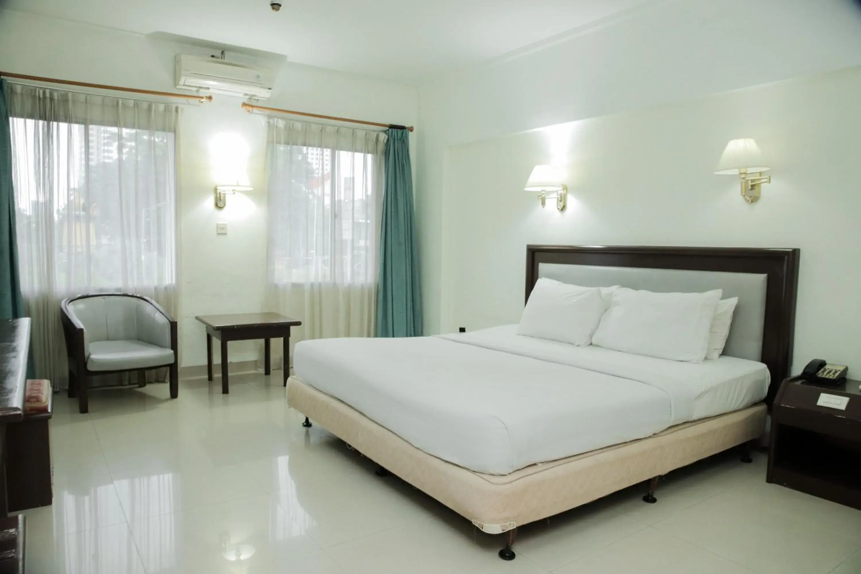 Bed in Grand Inna Medan