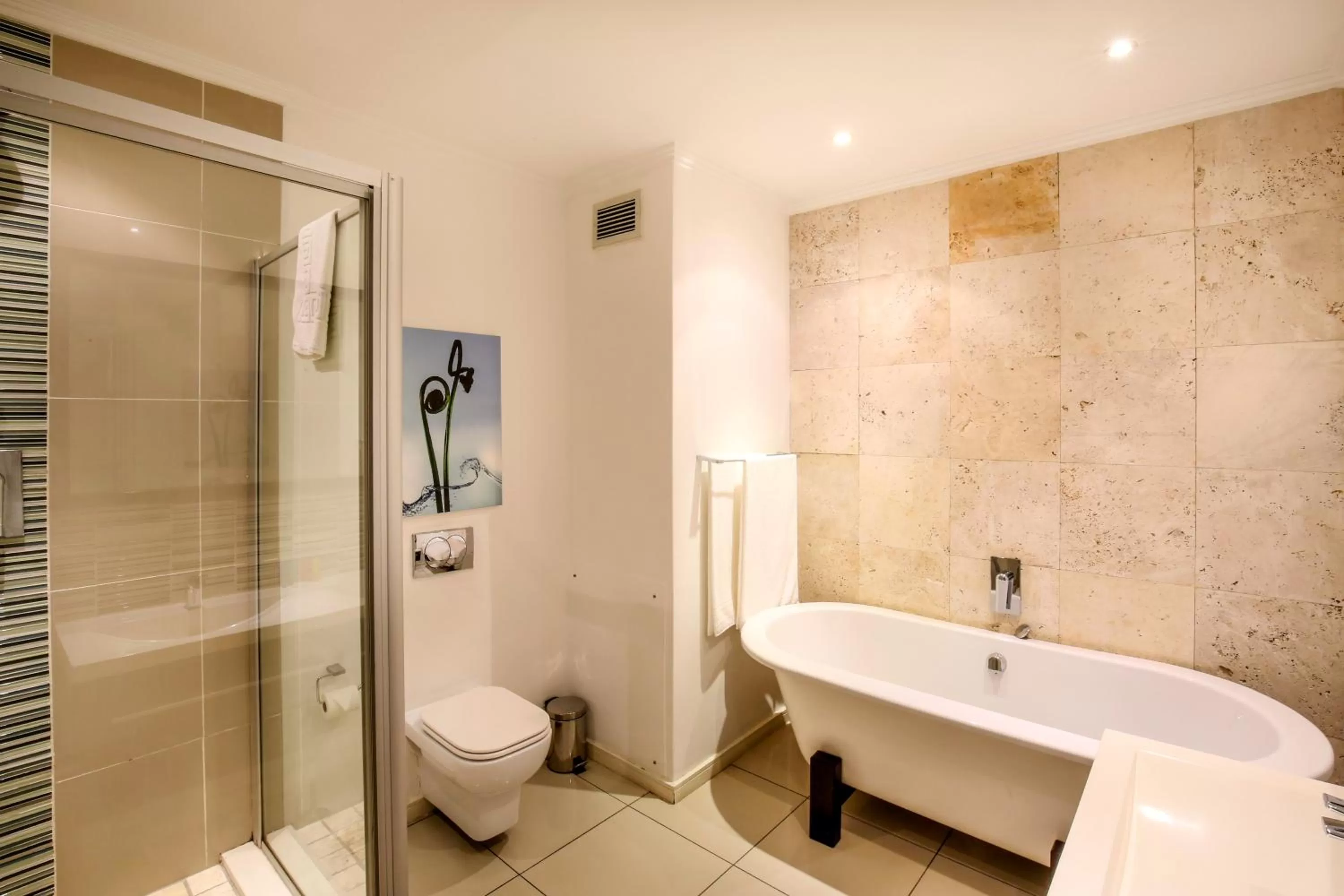 Shower in The Nicol Hotel and Apartments