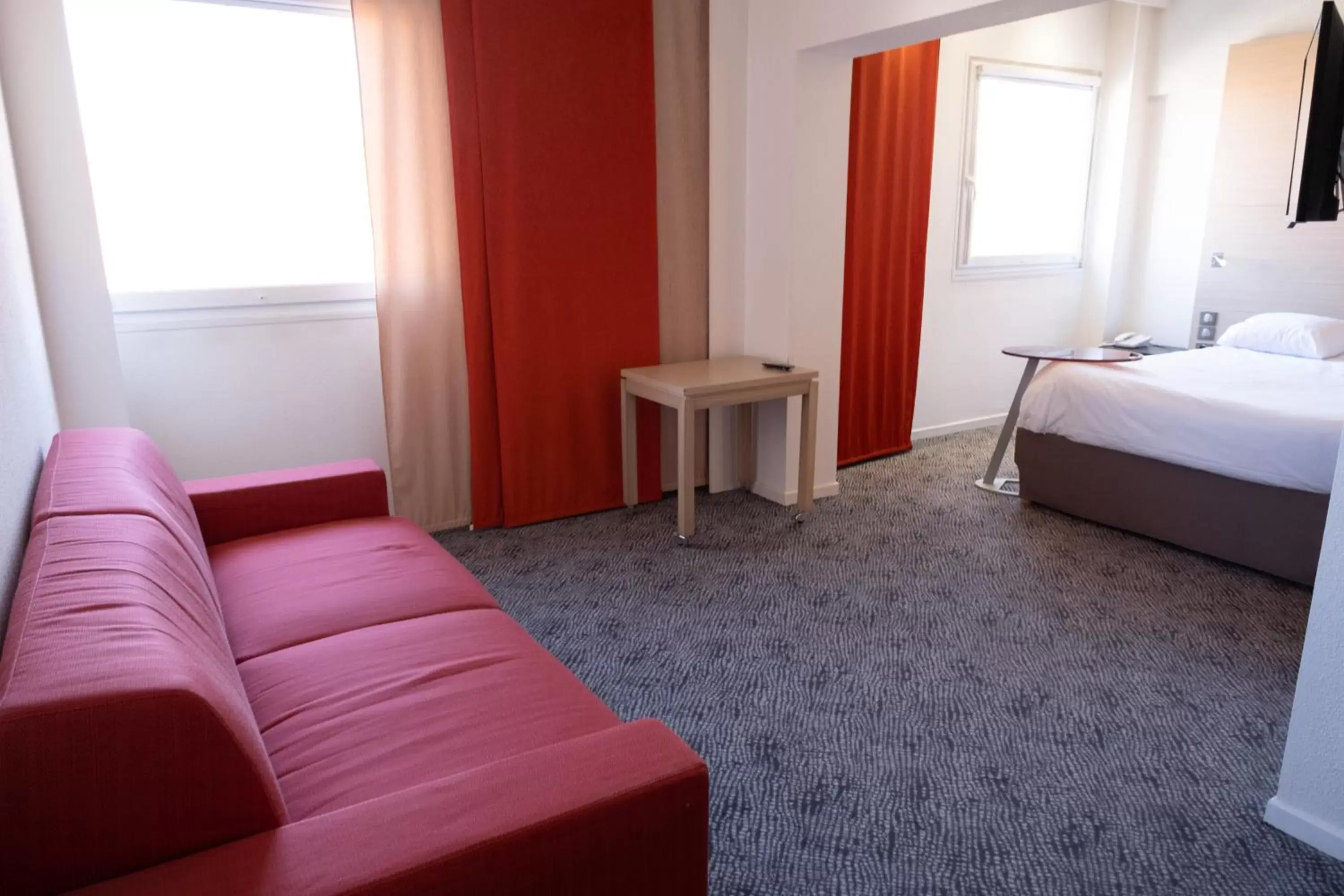 Bed in ibis Styles Saint Dizier