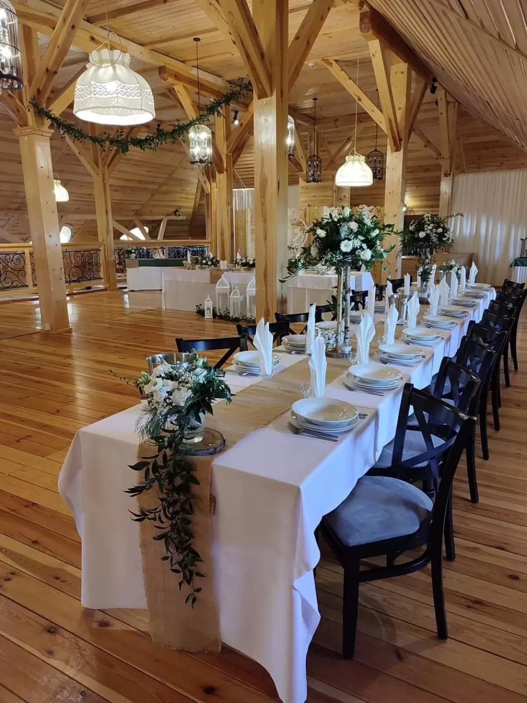 Restaurant/places to eat in Hotel Picaro Stok