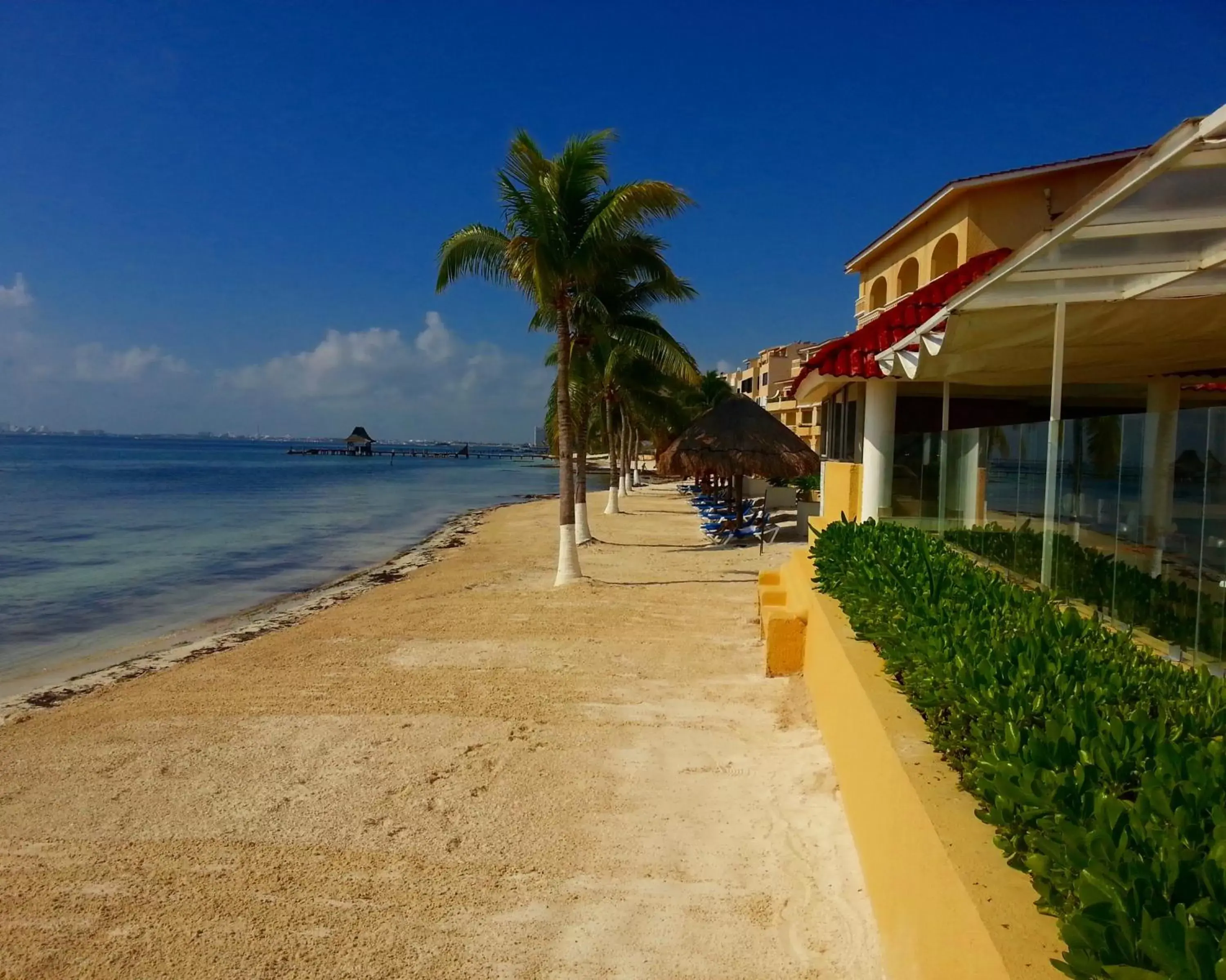 Staff in All Ritmo Cancun Resort & Water Park