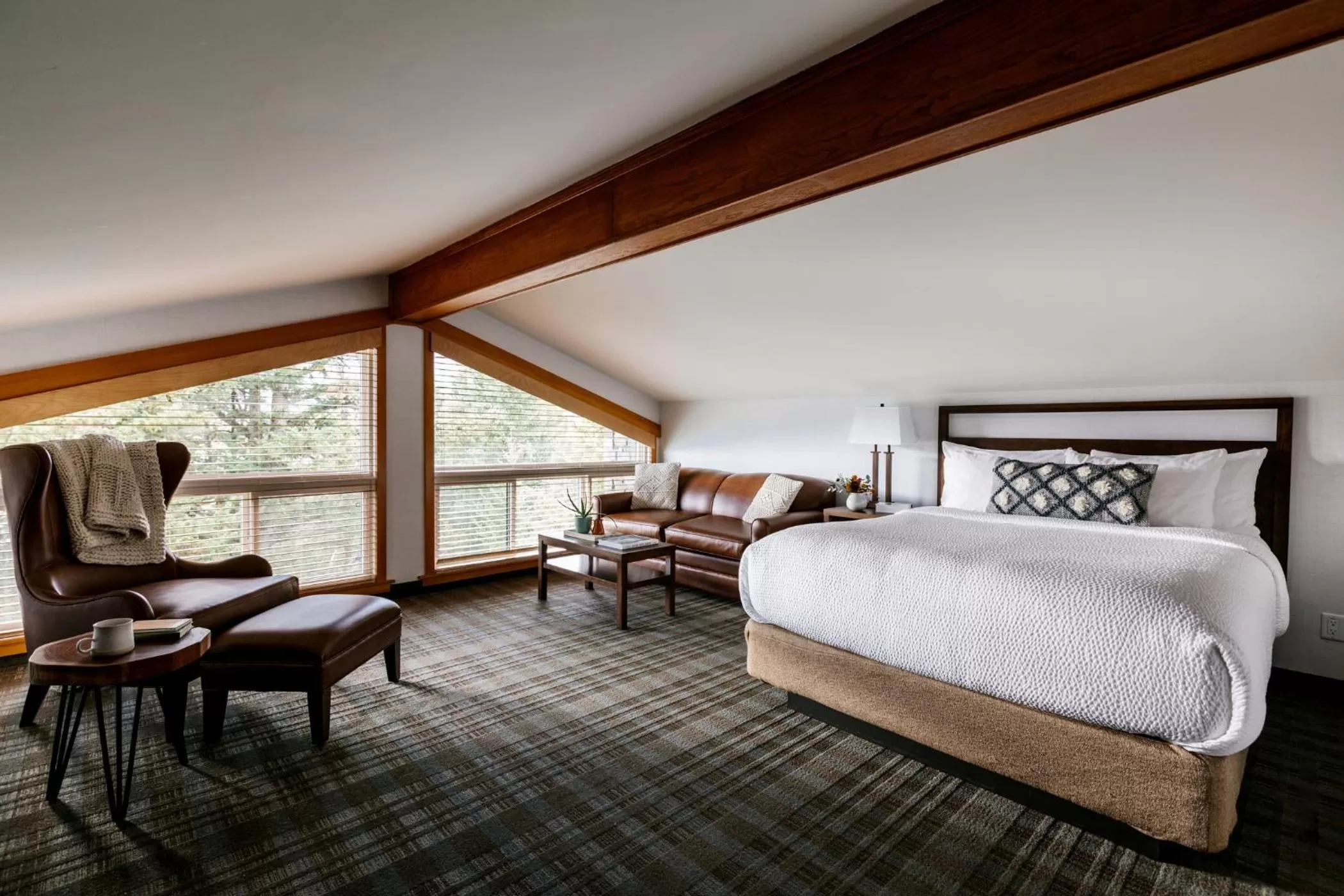 Bedroom, Bed in Pyramid Lake Lodge