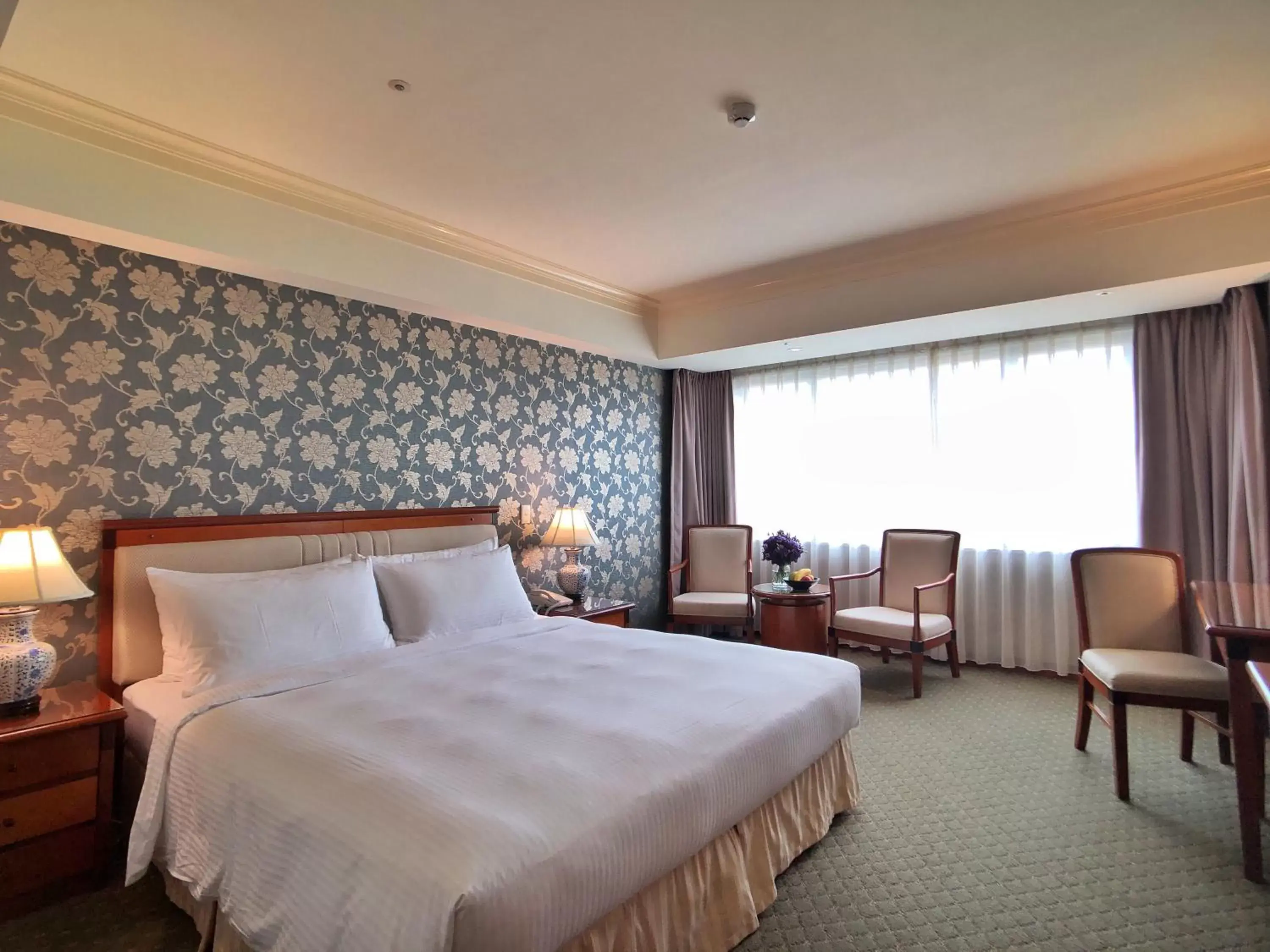 Photo of the whole room, Bed in Evergreen Laurel Hotel - Taichung