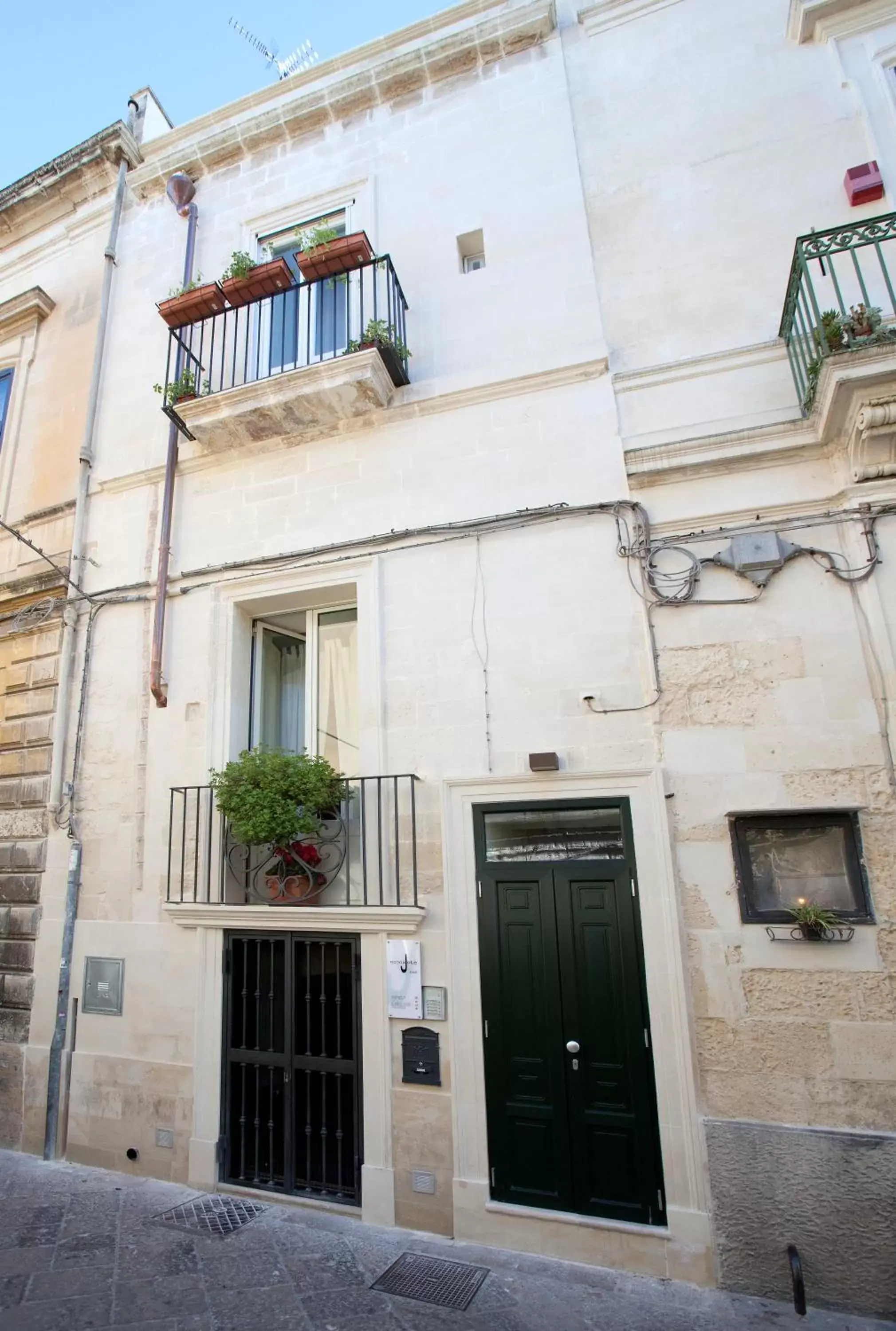 Facade/entrance, Property Building in Nonna Jole