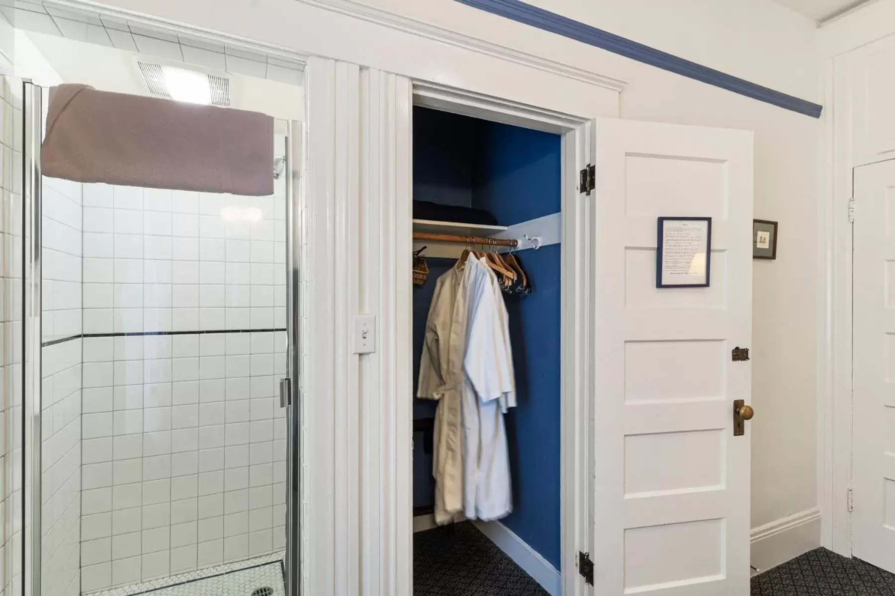 Bathroom in Golden Gate Hotel