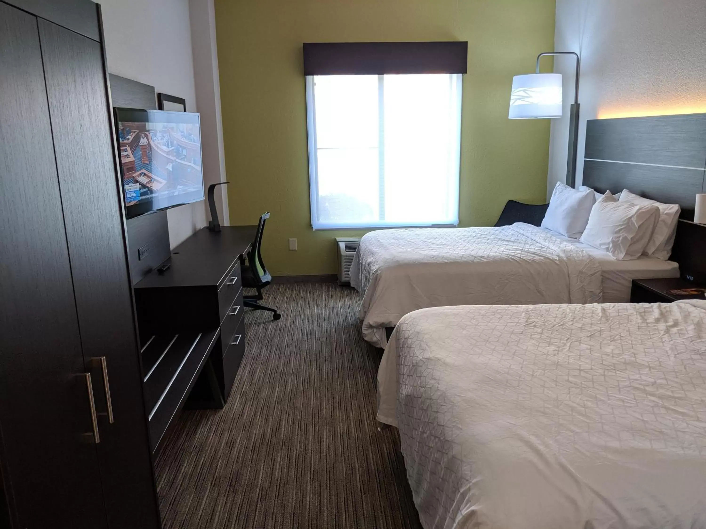 Photo of the whole room in Holiday Inn Express & Suites Charlotte-Concord-I-85, an IHG Hotel