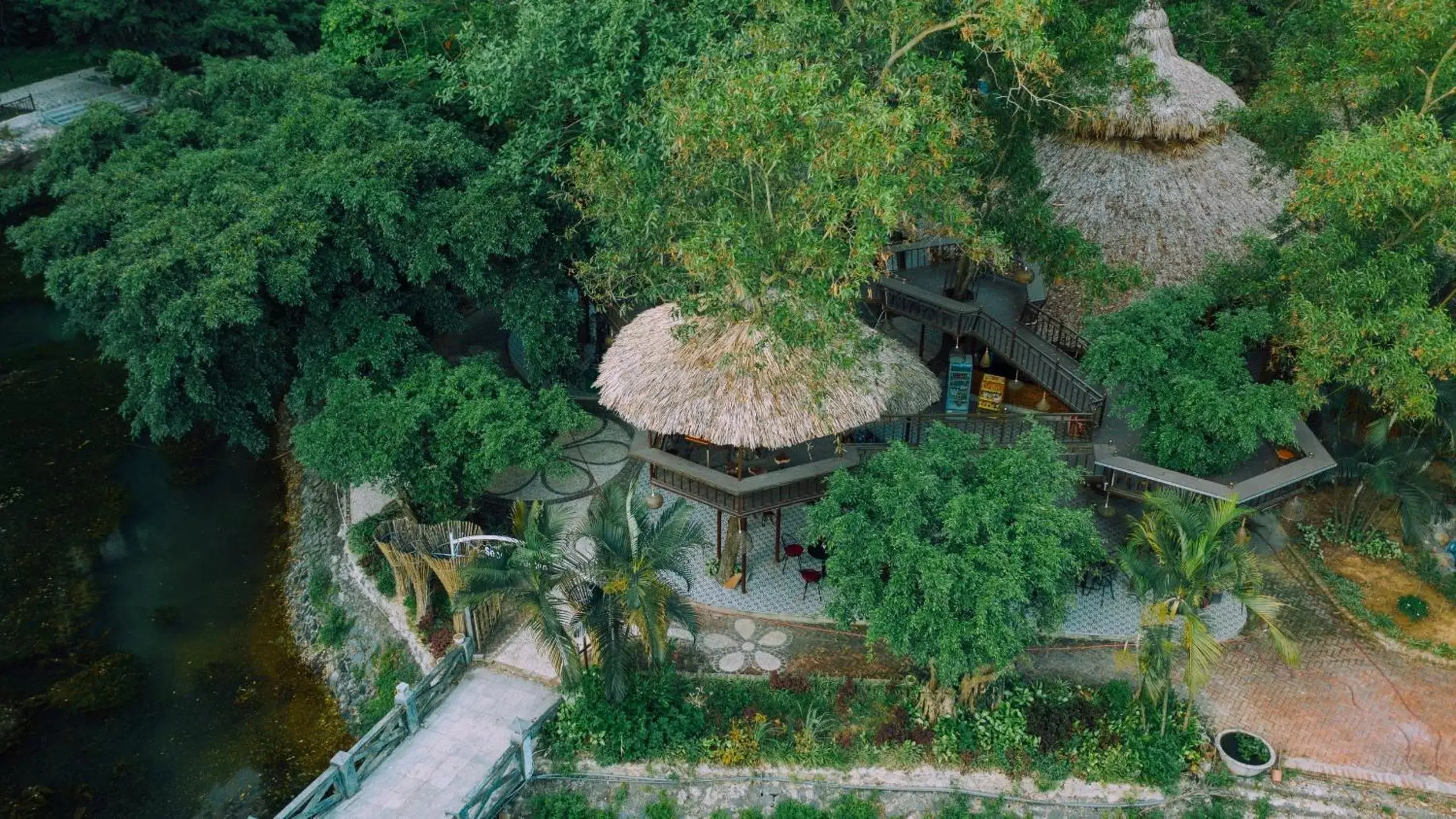 Bird's-eye View in Mua Caves Ecolodge (Hang Mua)