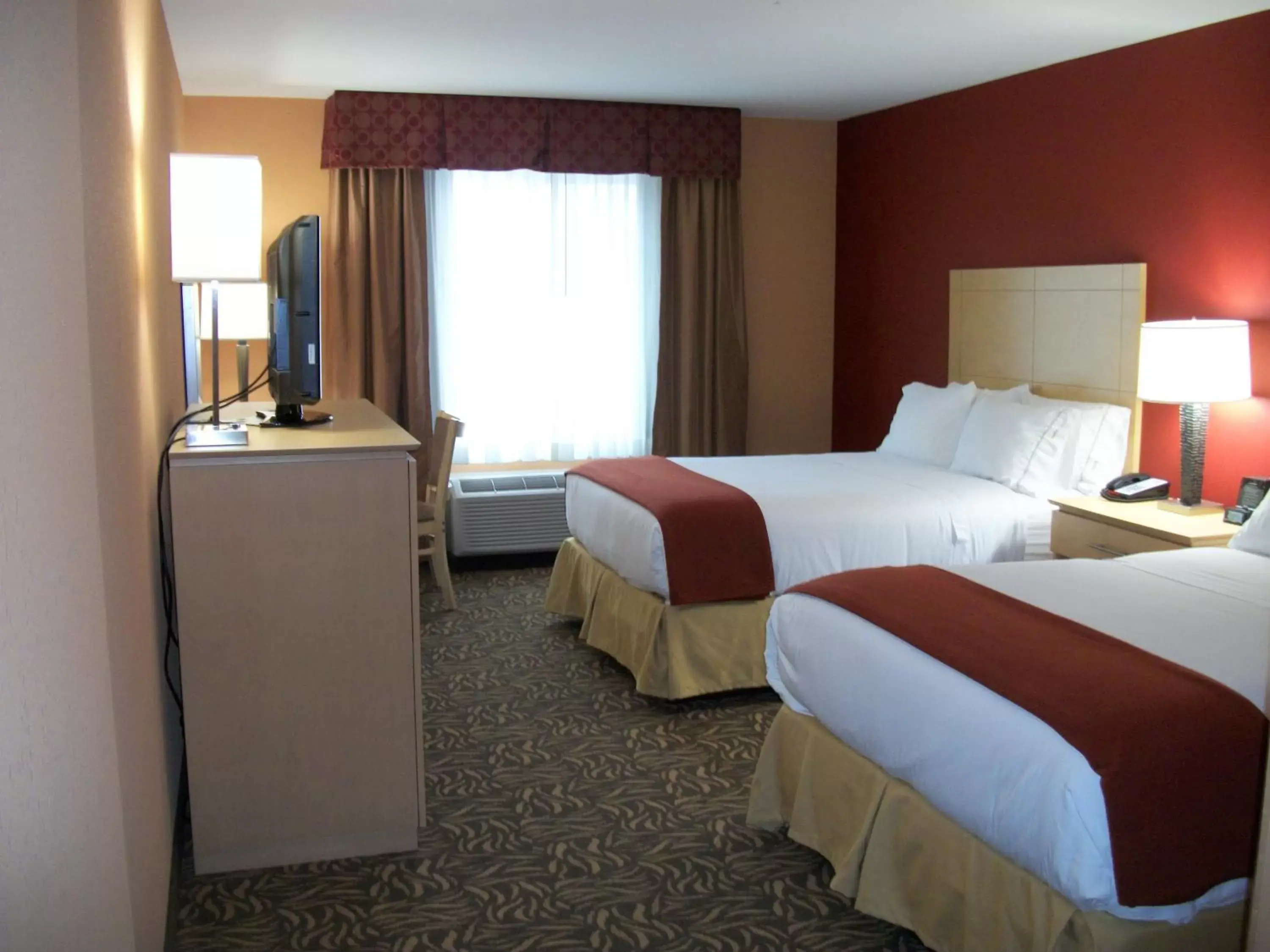Standard Room with Two Queen Beds in Holiday Inn Express - Cortland by IHG Standard Room with Two Queen Beds in Holiday Inn Express - Cortland by IHG