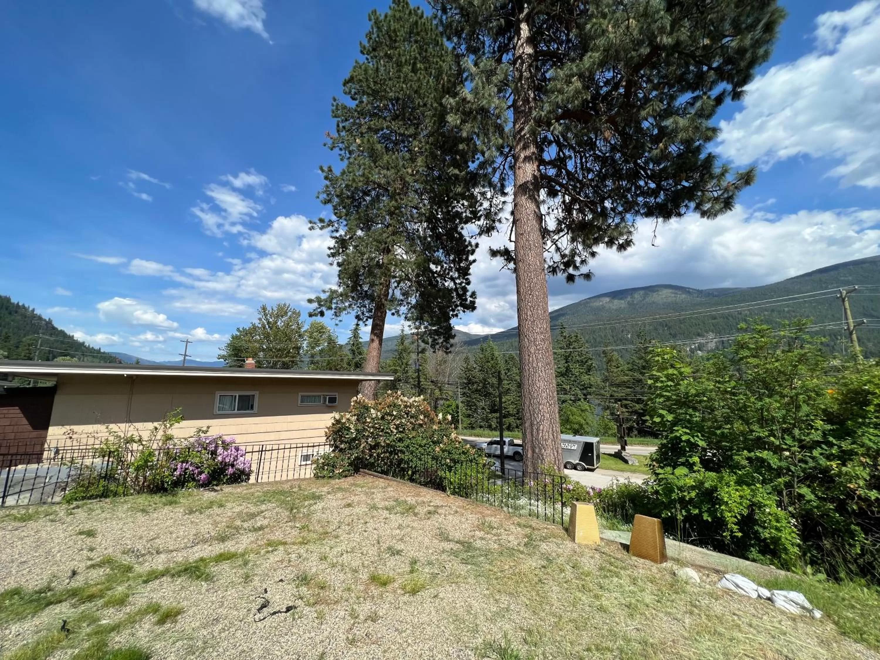 Property building in Villa Motel