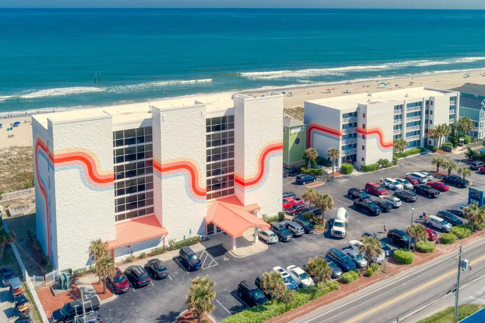 Property building, Bird's-eye View in Golden Sands Oceanfront Hotel
