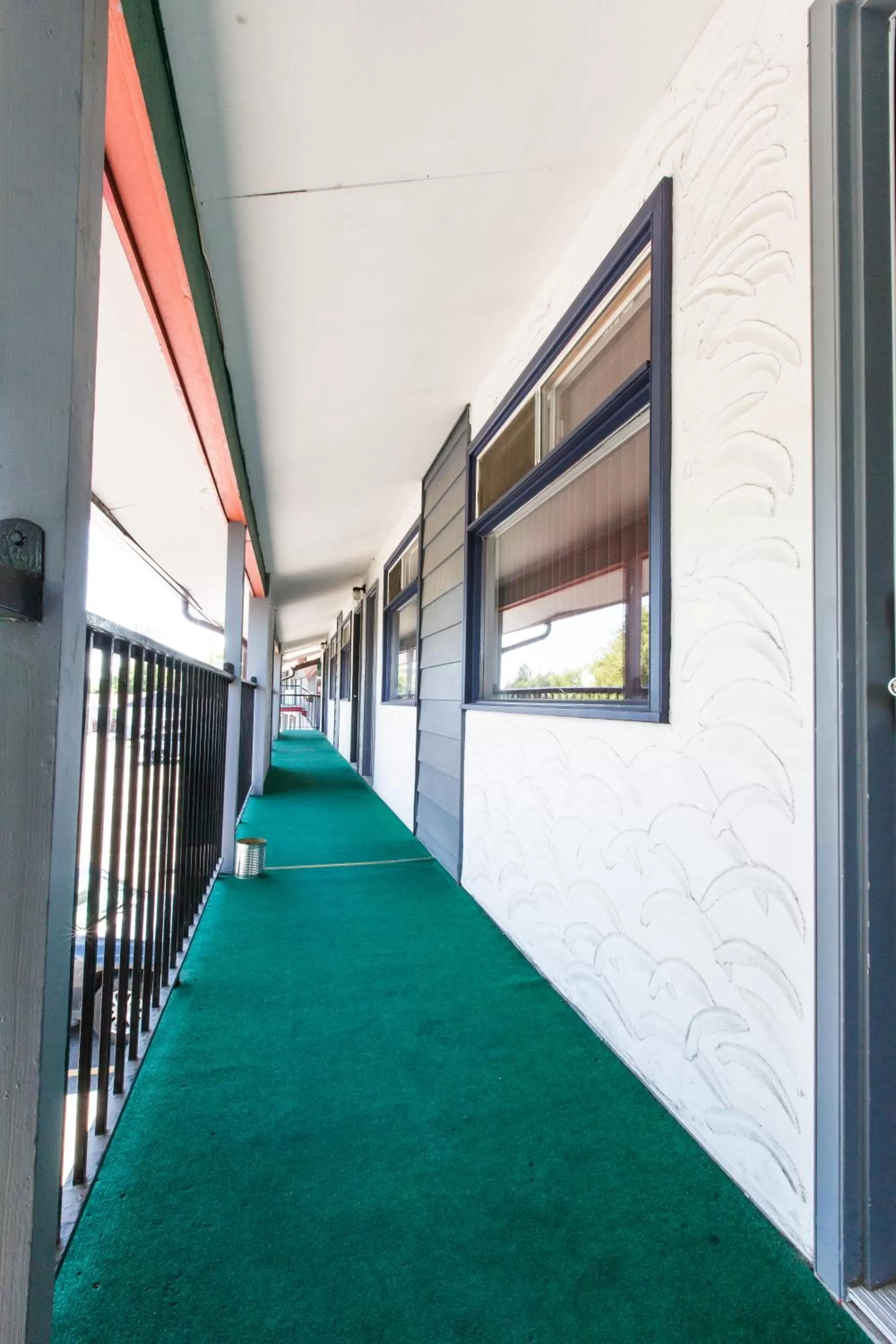 Property building in Grandview Motel