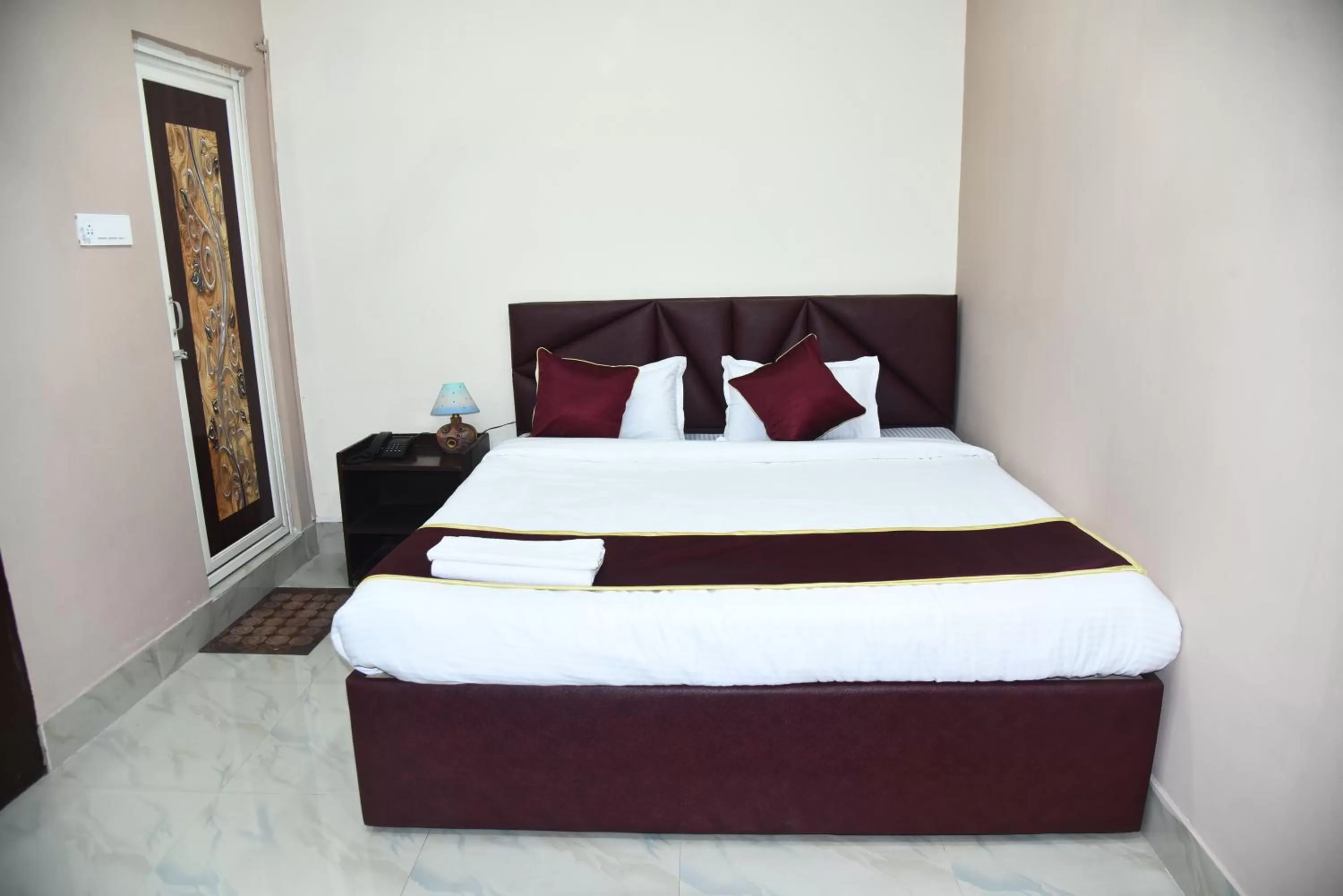 Bed in URBAN COTTAGE