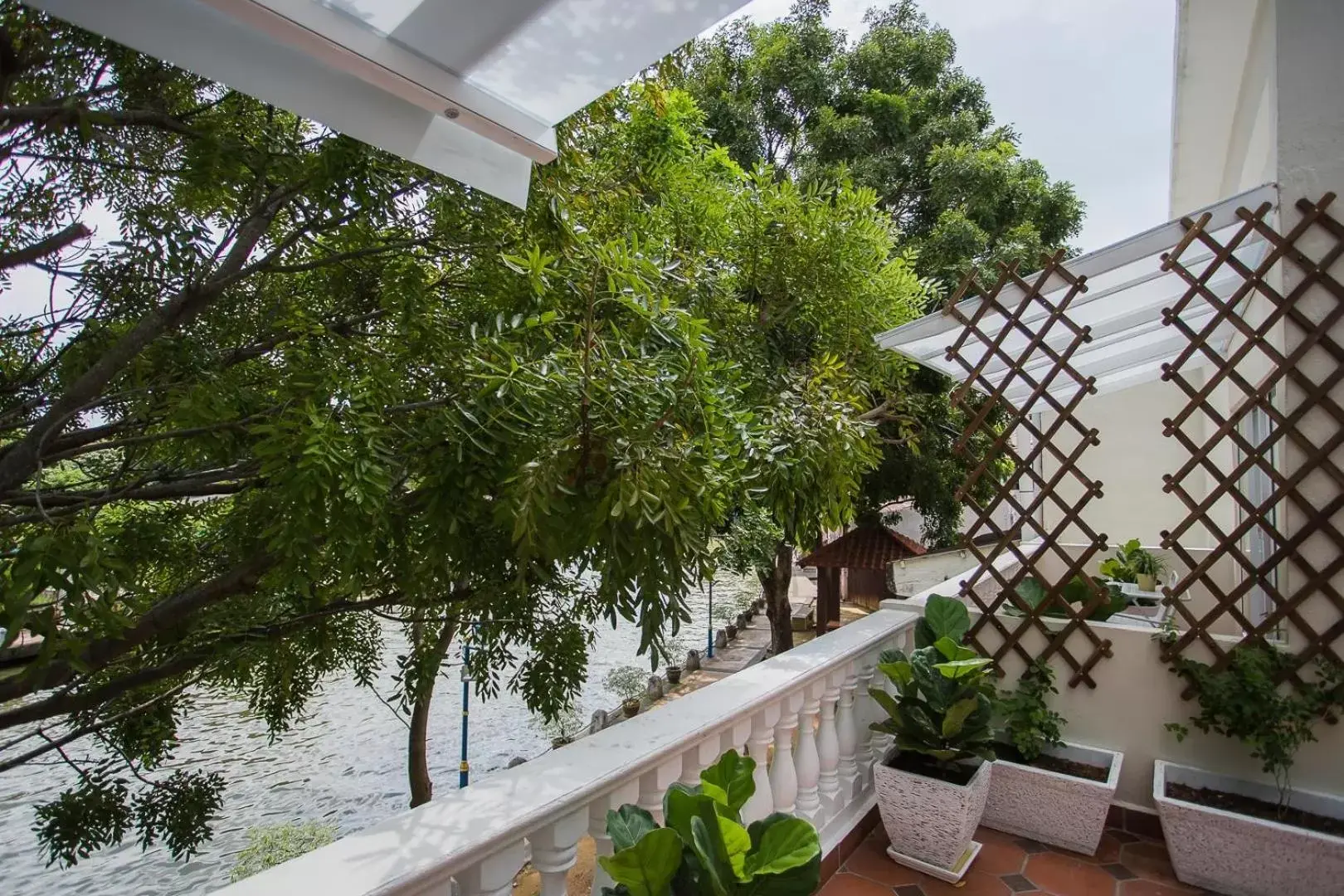 Swimming pool in Aava Malacca Hotel