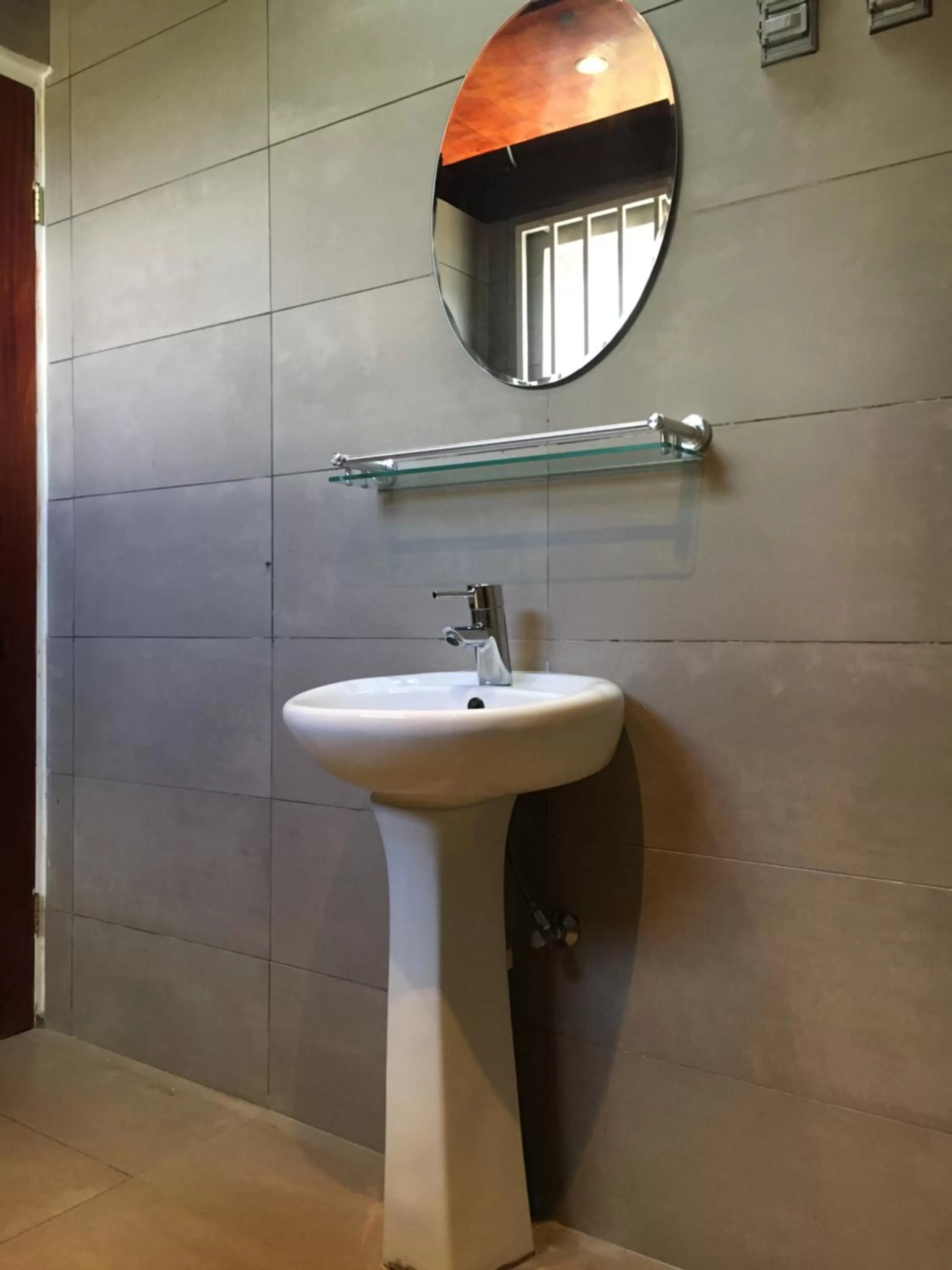 Bathroom in Asteria Studios