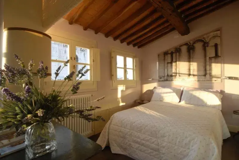 Bed in Palazzo Rocchi B&B